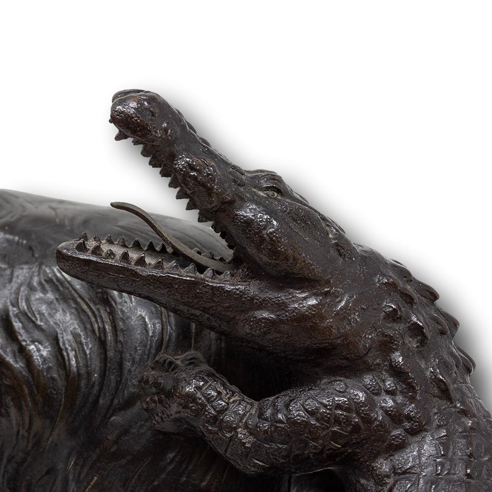 Japanese Meiji Period Bronze Group Bear & Alligator by Yoshimitsu For Sale 3