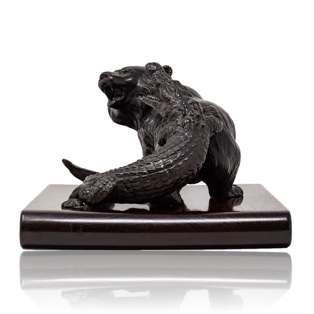 19th Century Japanese Meiji Period Bronze Group Bear & Alligator by Yoshimitsu For Sale