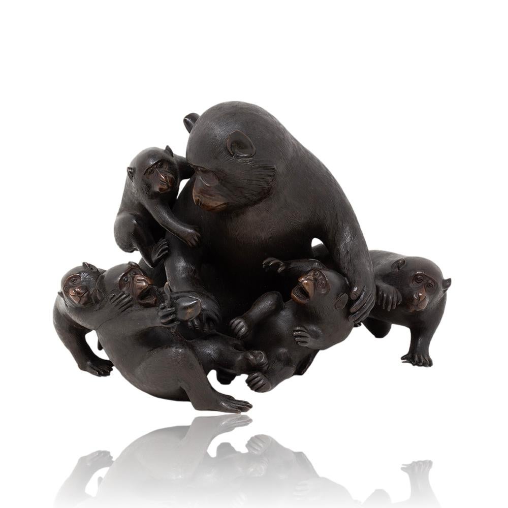 Japanese Meiji Period Bronze Monkey Group Sculpture Okimono Shosai In Good Condition For Sale In Newark, England
