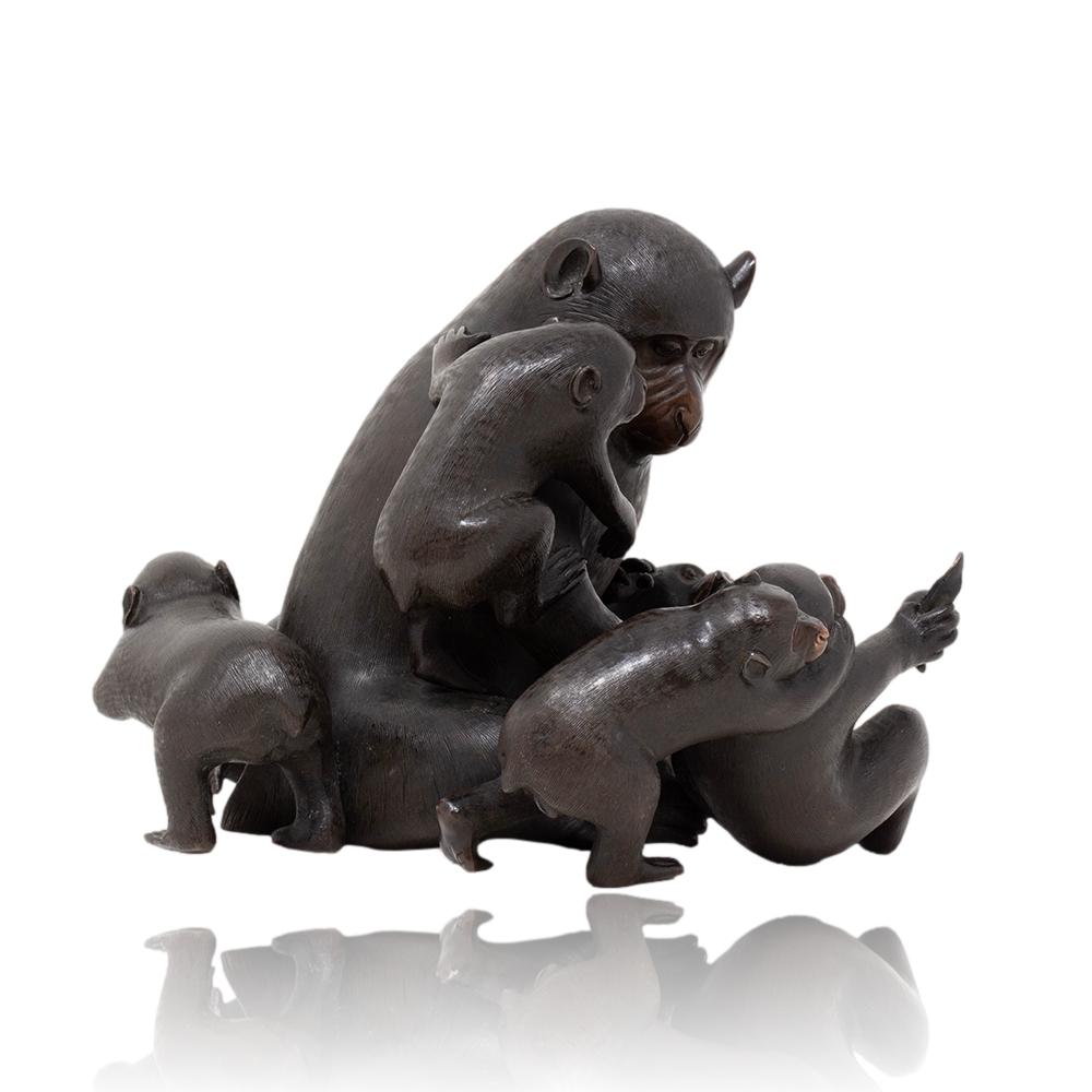 Japanese Meiji Period Bronze Monkey Group Sculpture Okimono Shosai For Sale 2