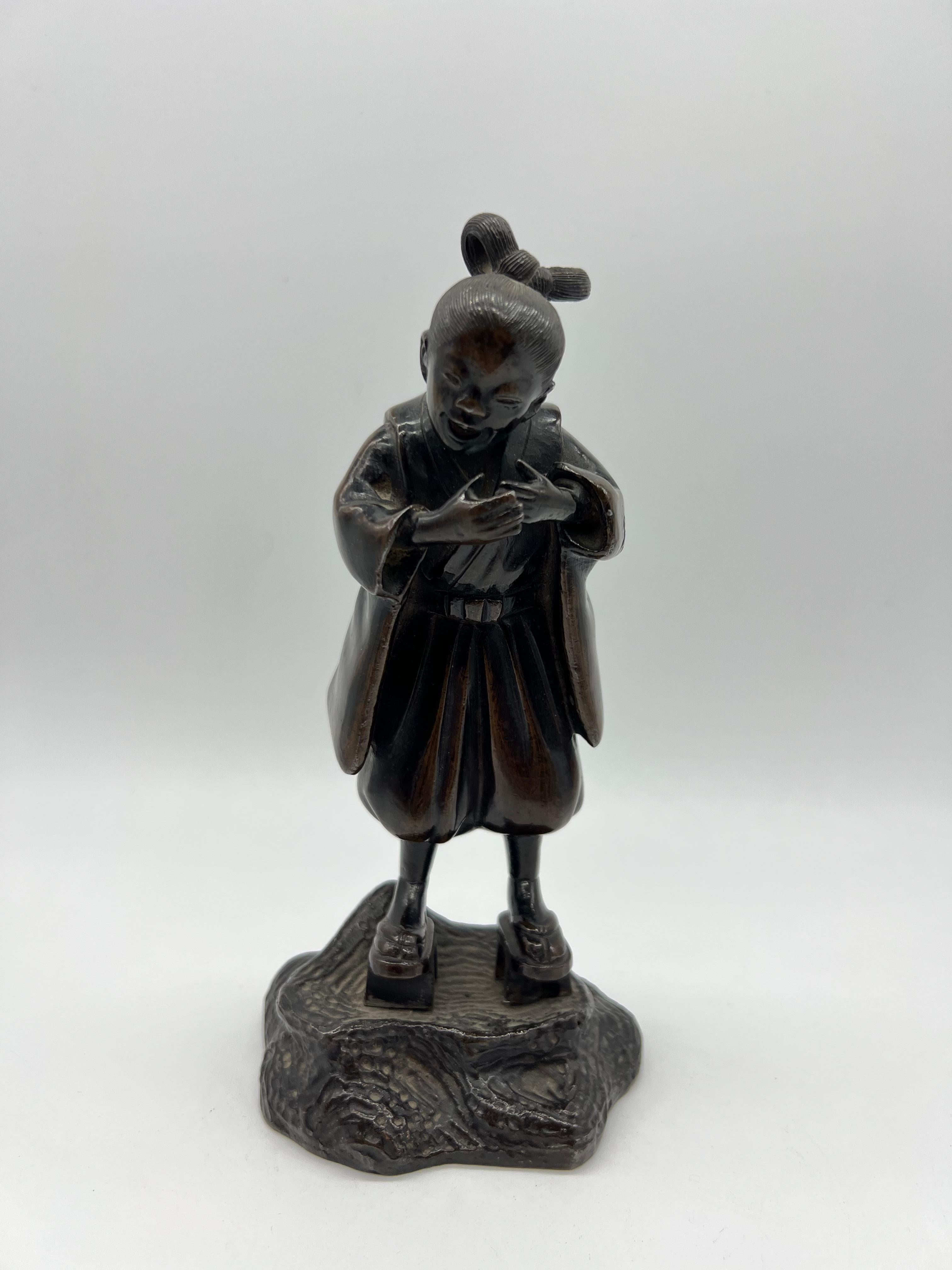 Japanese Meiji Period Bronze Sculpture Girl In Good Condition In Vienna, AT