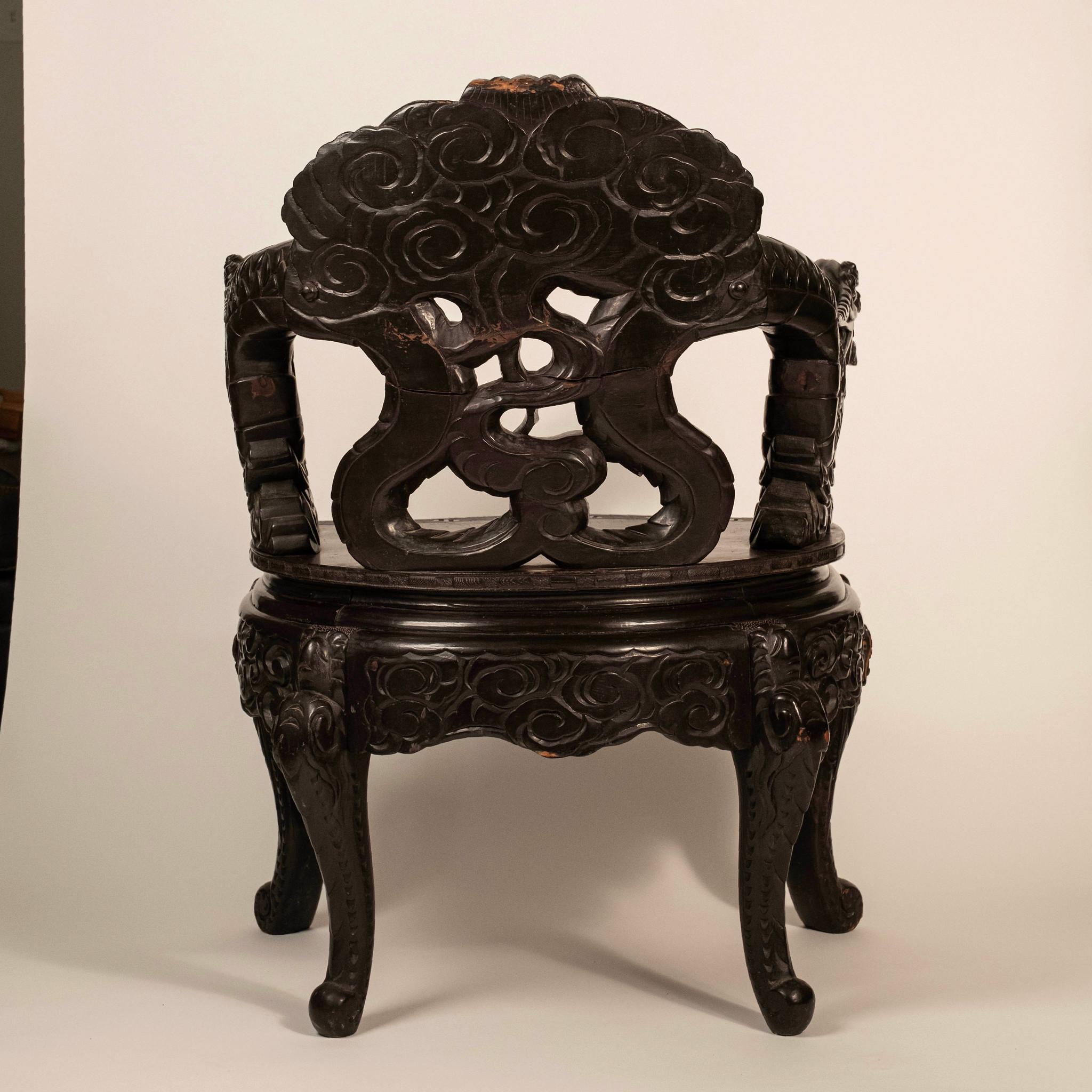 Japanese Meiji Period Carved Dragon Chair In Good Condition For Sale In Houston, TX