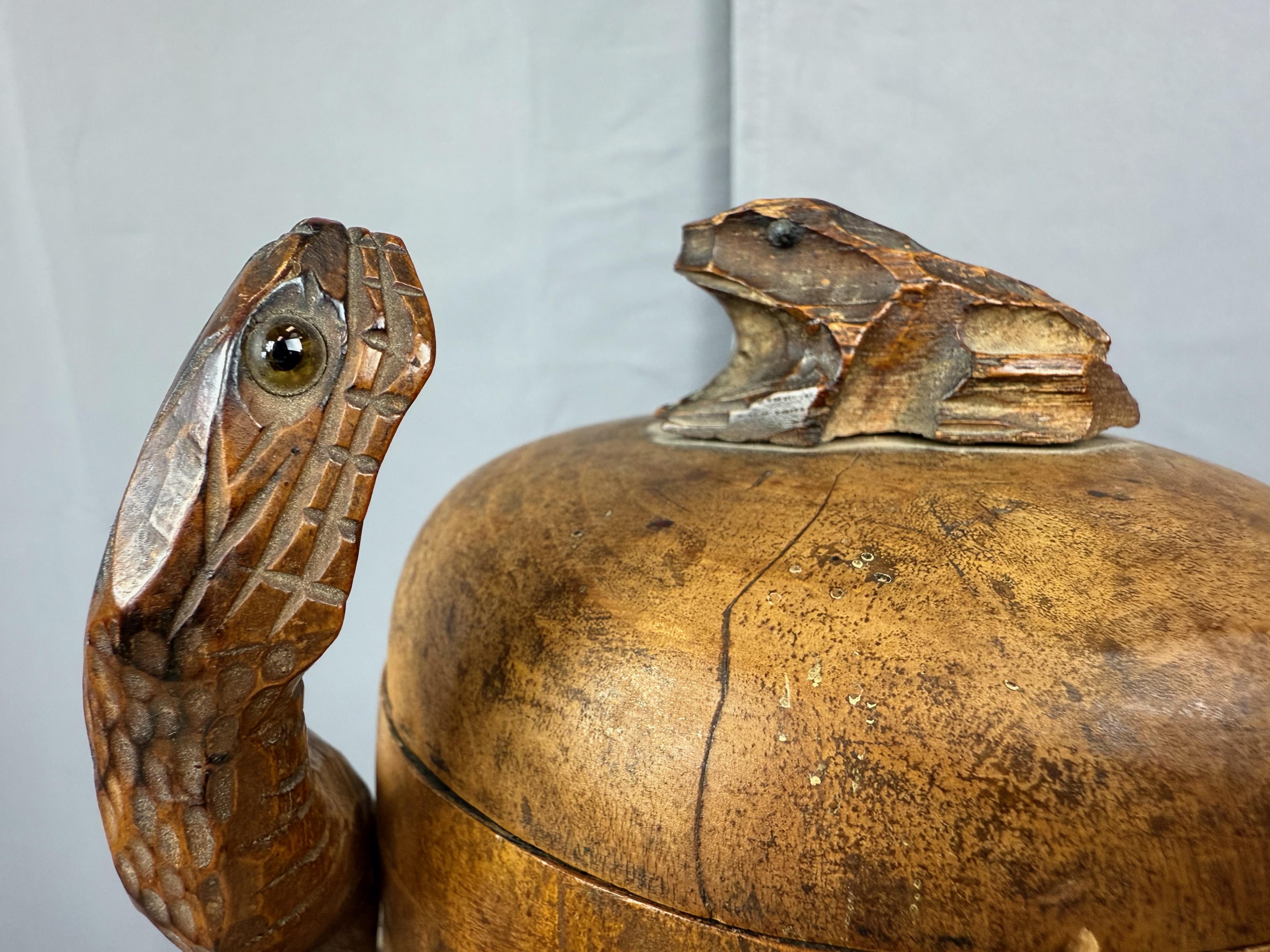 Japanese Meiji Period Carved Wood Skull and Snake Tobacco Humidor, Late 19th C. For Sale 9