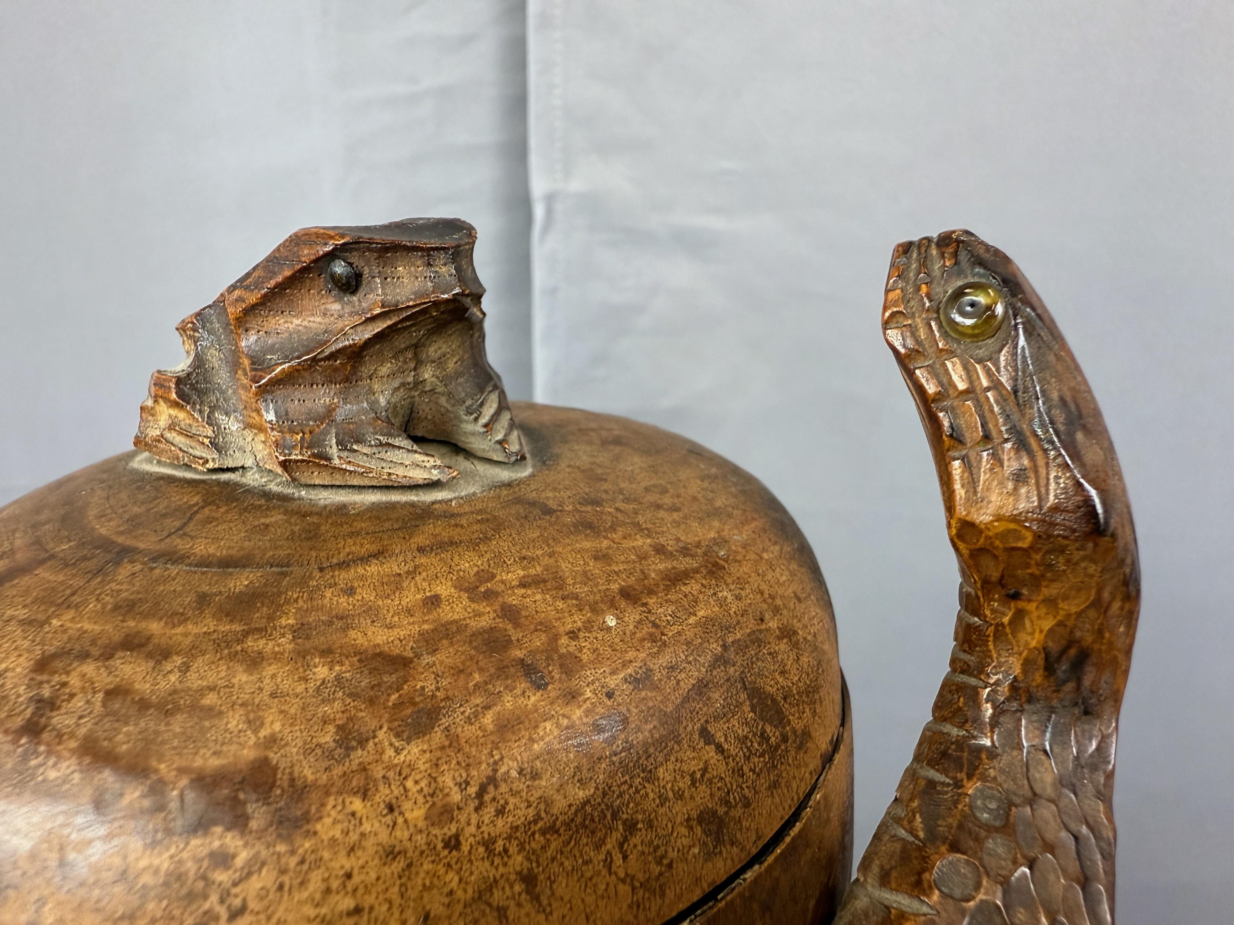 Japanese Meiji Period Carved Wood Skull and Snake Tobacco Humidor, Late 19th C. For Sale 10
