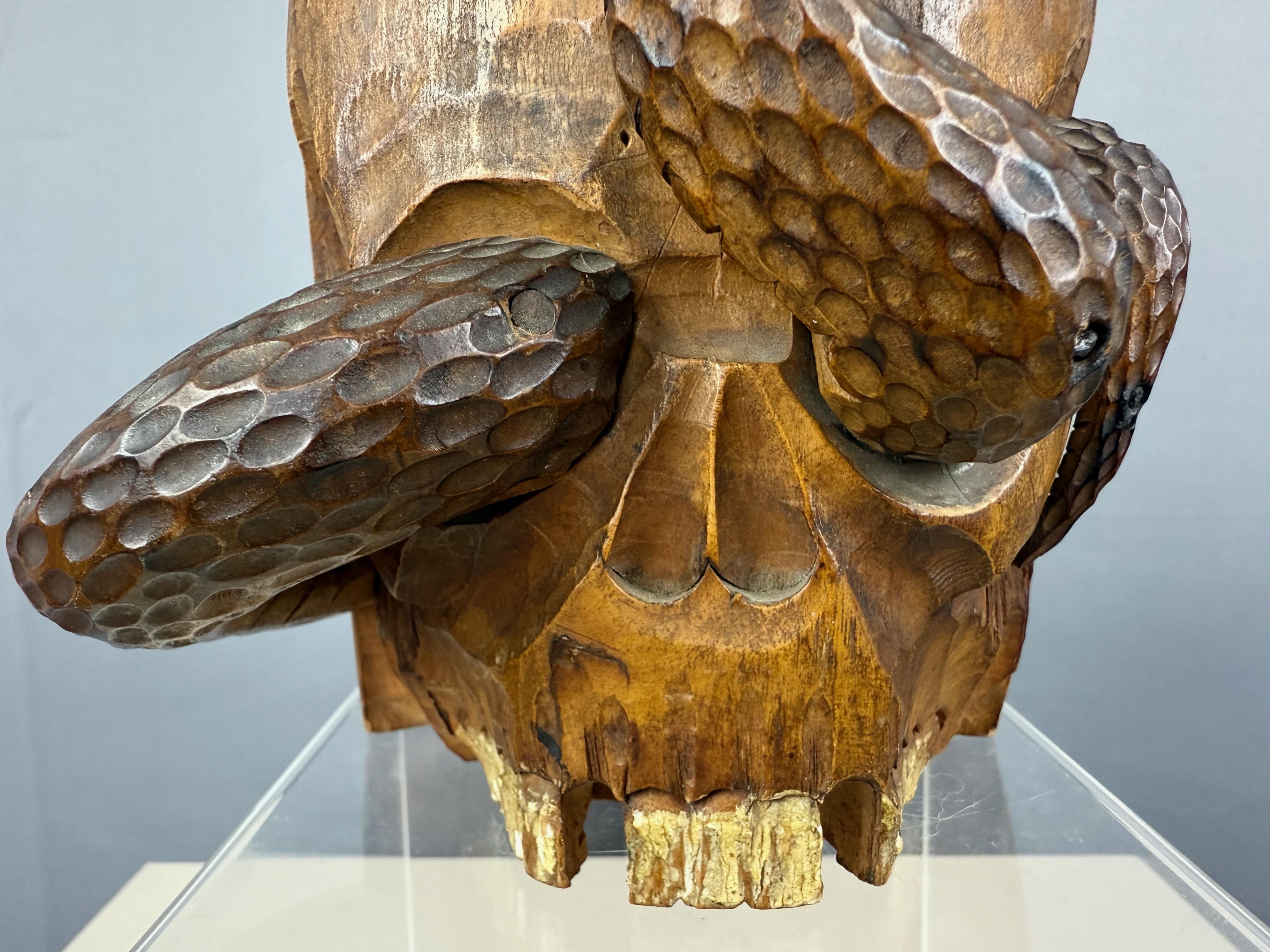 Japanese Meiji Period Carved Wood Skull and Snake Tobacco Humidor, Late 19th C. For Sale 13