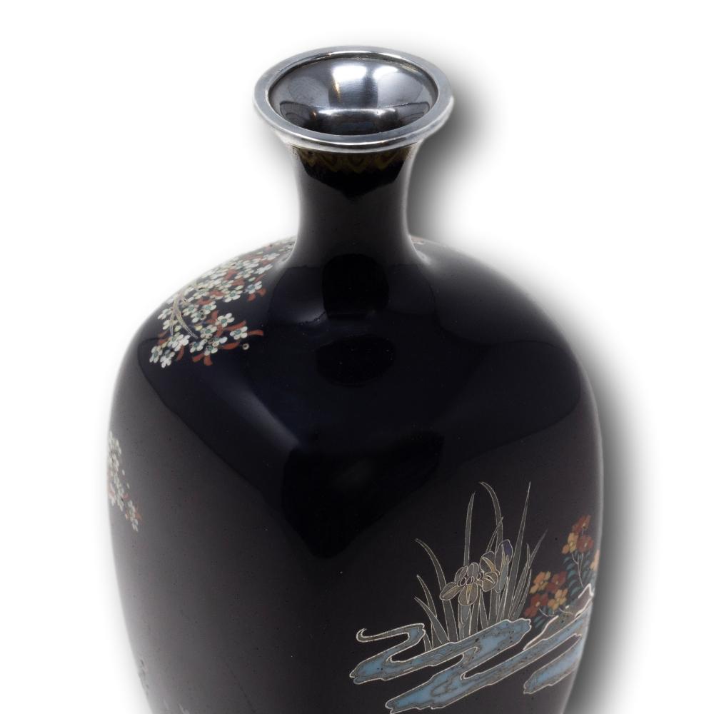 Vase japonais en émail cloisonné de la période Meiji par Ando Jubei en vente 5