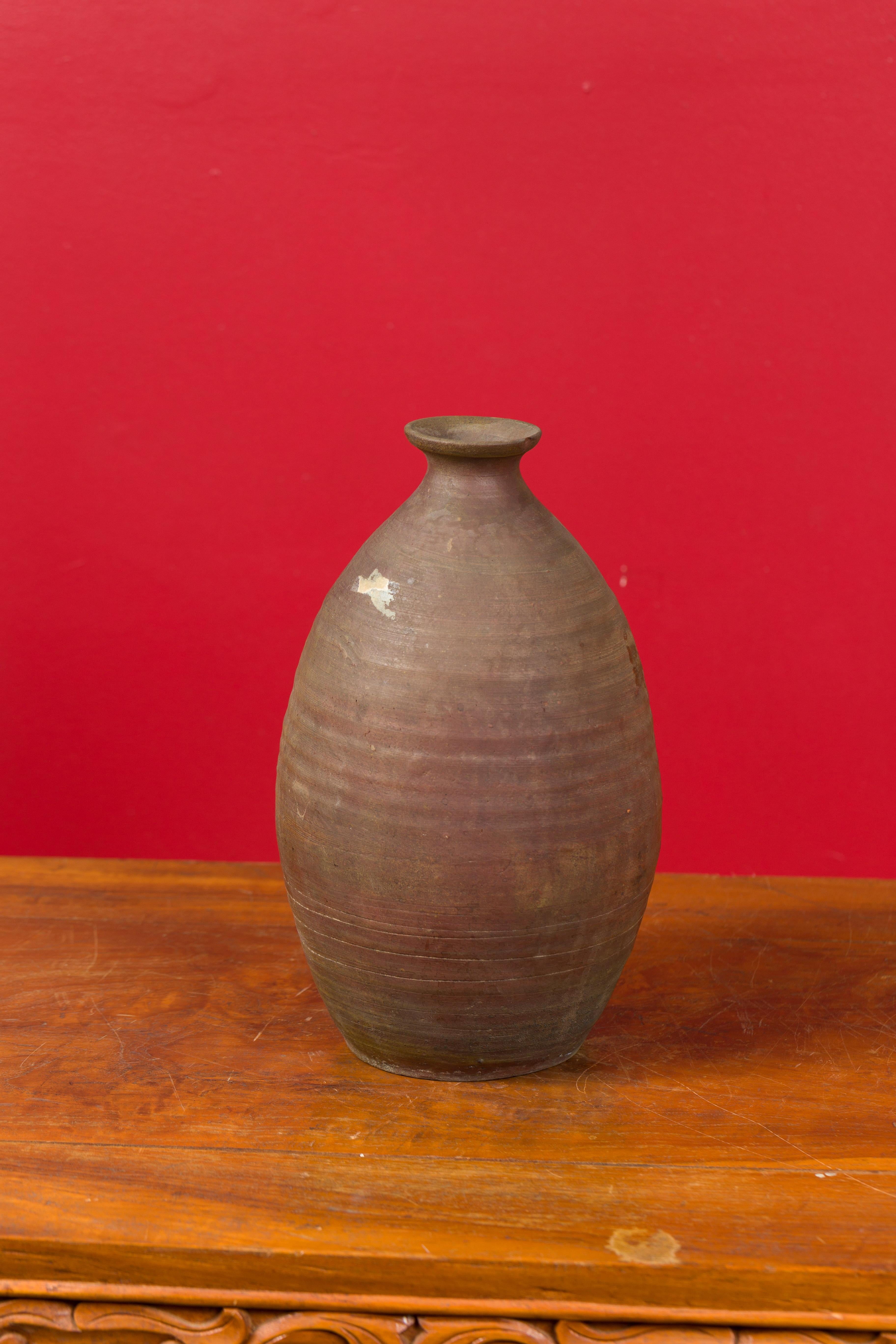 Japanese Meiji Period Early 20th Century Sake Bottle with Brown Patina For Sale 5