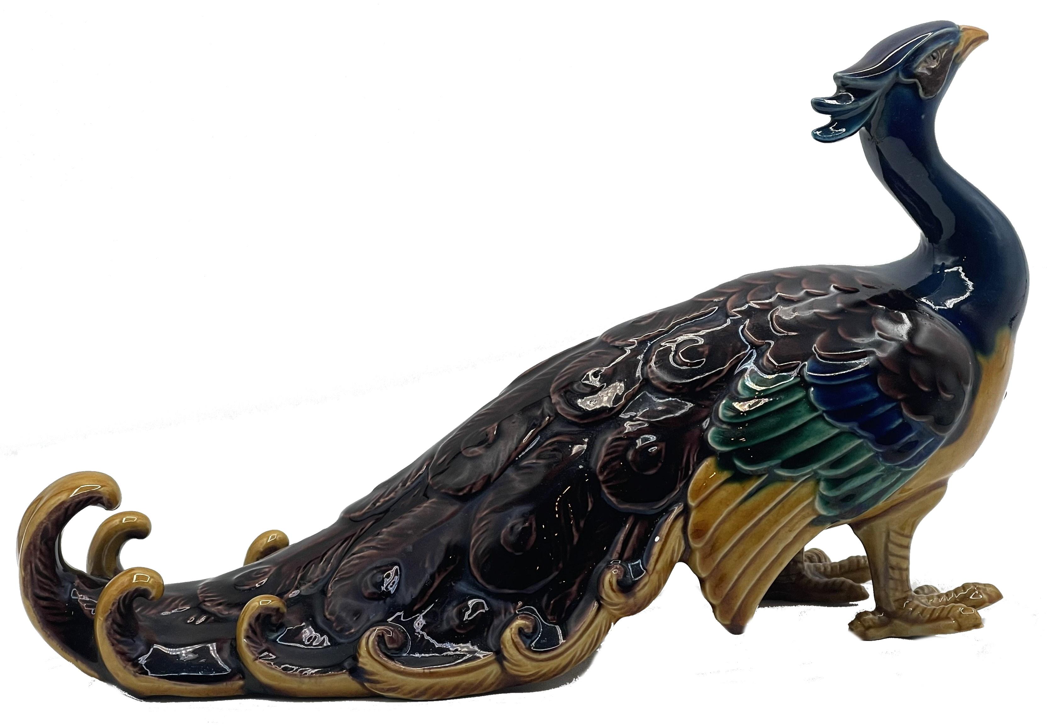 Dipinto Pavone giapponese in ceramica Katan smaltata del periodo Meiji, 1890 ca. in vendita