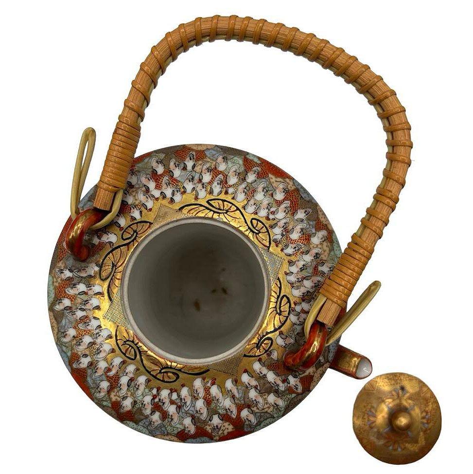 Japanese Meiji Period Hand Painted Gold Chikaramachi 
