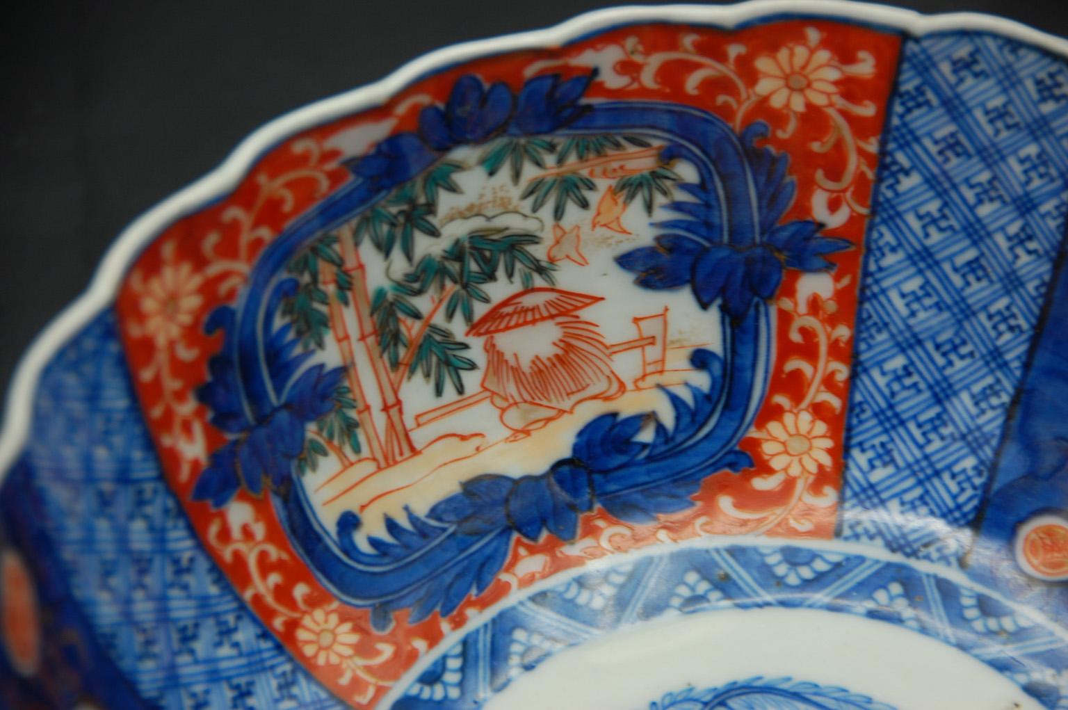 19th Century Japanese Meiji Period Imari Scalloped Bowl
