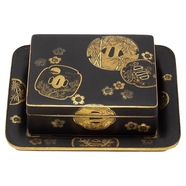 Japanese Meiji Period Komai Style Box and Dish Fujii Yoshitoyo For Sale