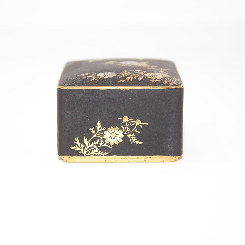 Japanese Meiji Period Komai Style Damascene Box In Good Condition In Newark, England