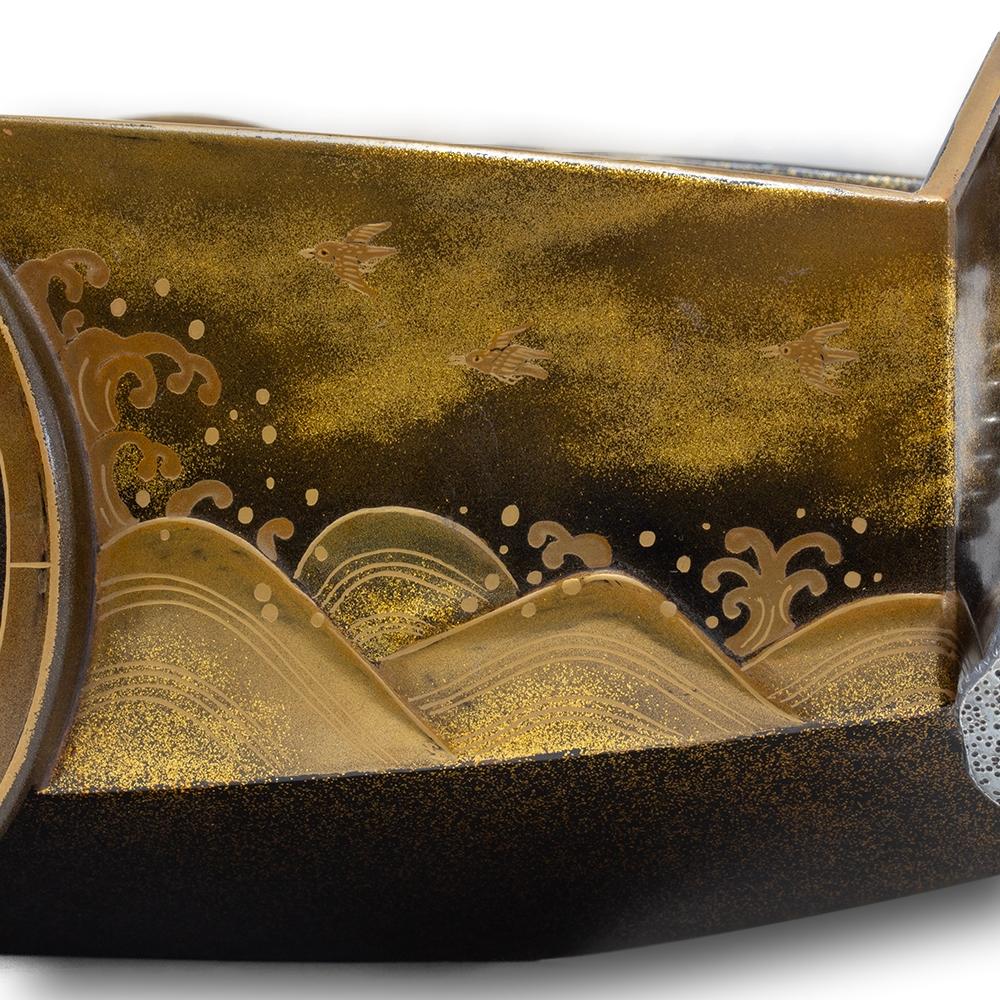Japanese Meiji Period Lacquer Cart Smokers Set Tabako-Bon 3