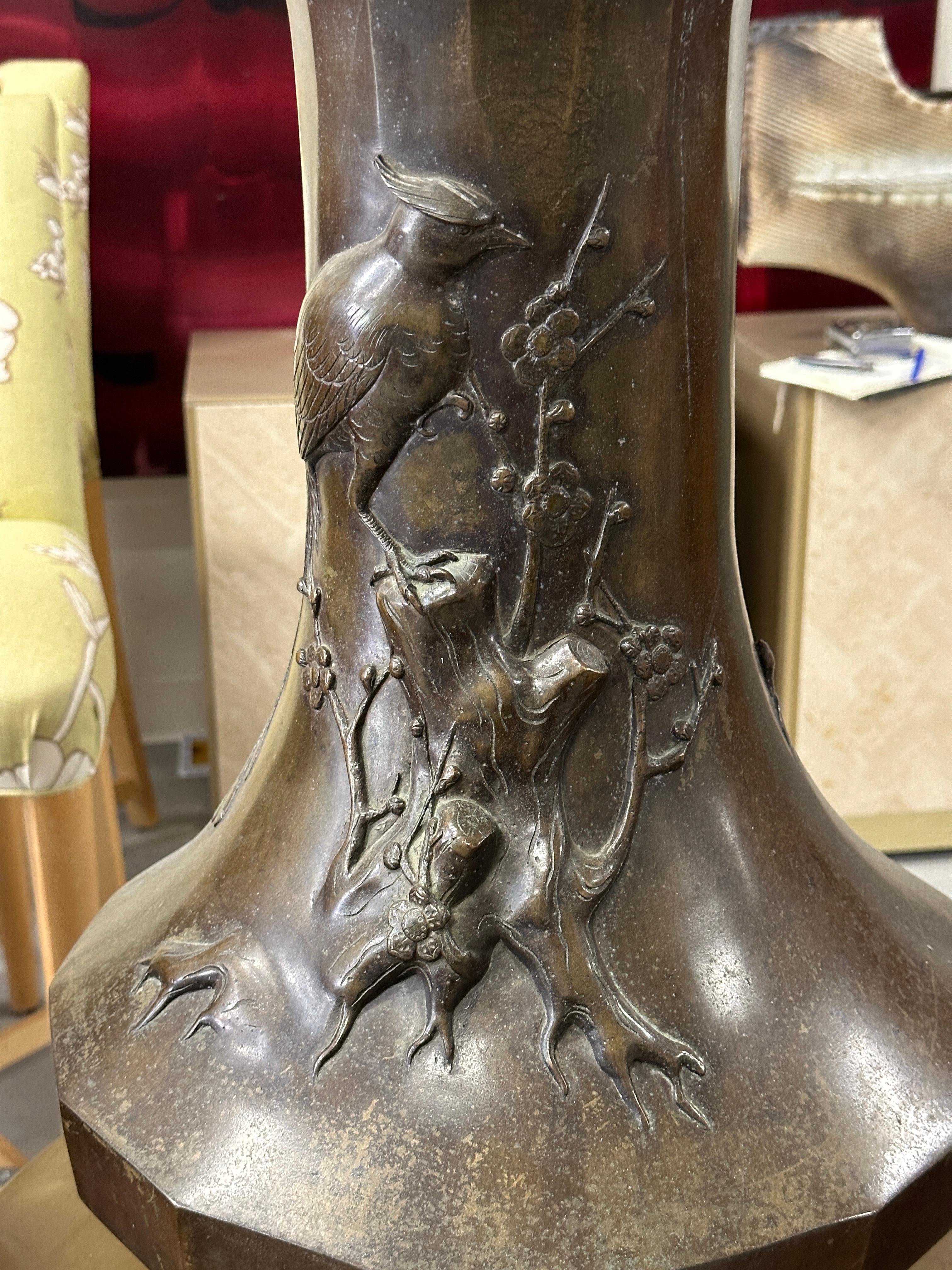 Japanese Meiji Period Large Bronze Vessel For Sale 10