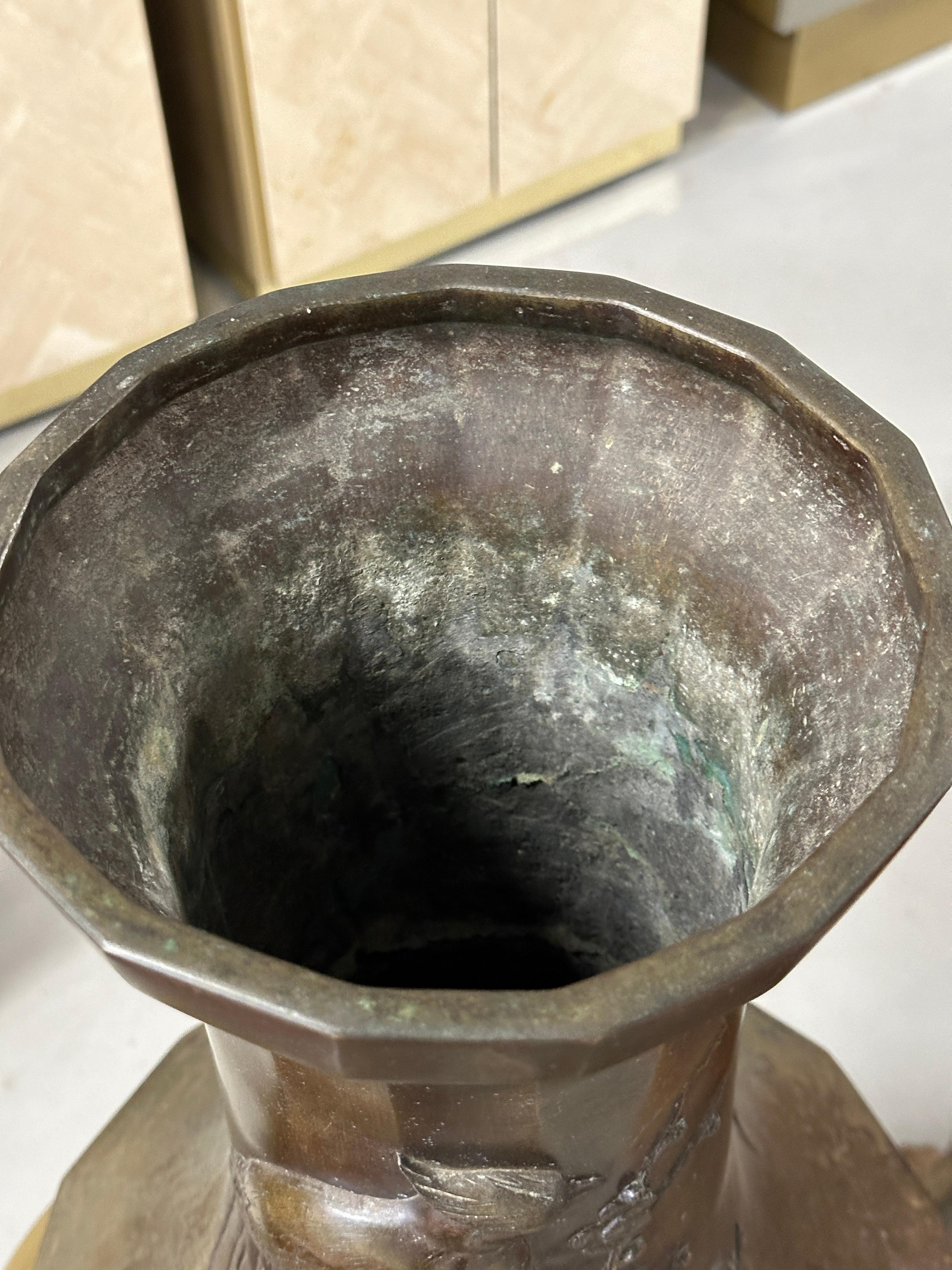 Japanese Meiji Period Large Bronze Vessel For Sale 12