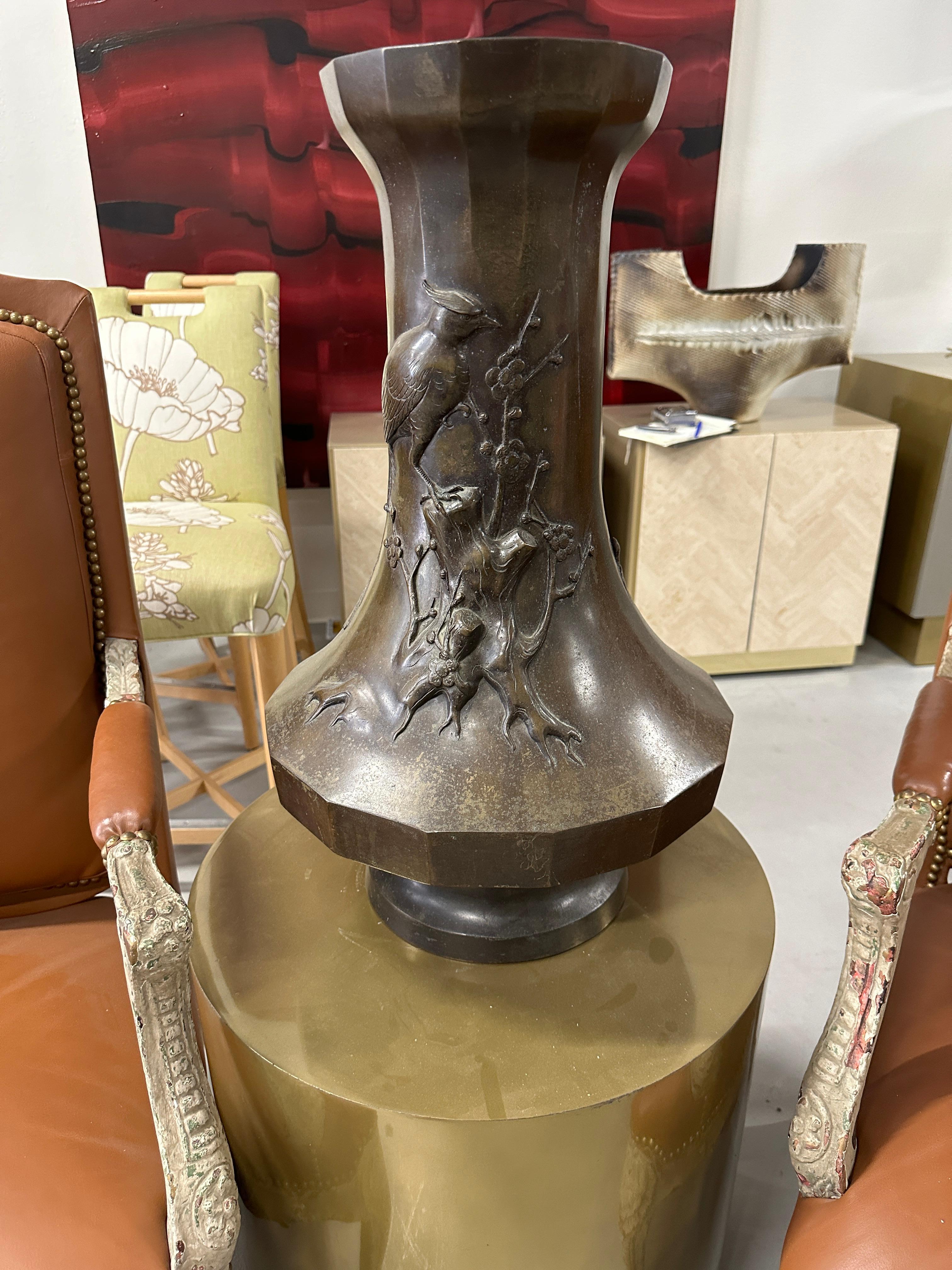 Japanese Meiji Period Large Bronze Vessel For Sale 15