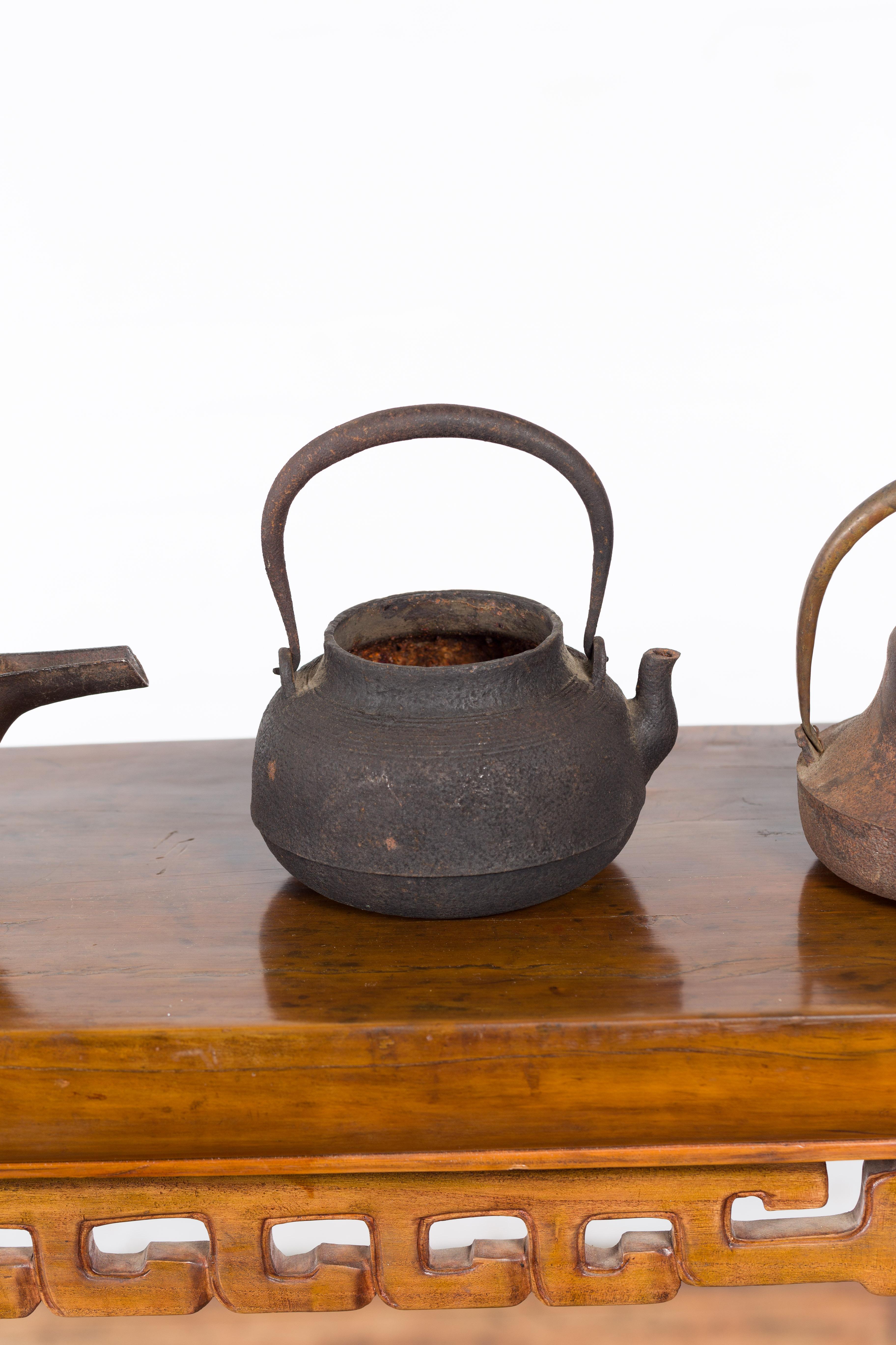Japanese Meiji Period Late 19th Century Bronze Teapots with Weathered Patina For Sale 6