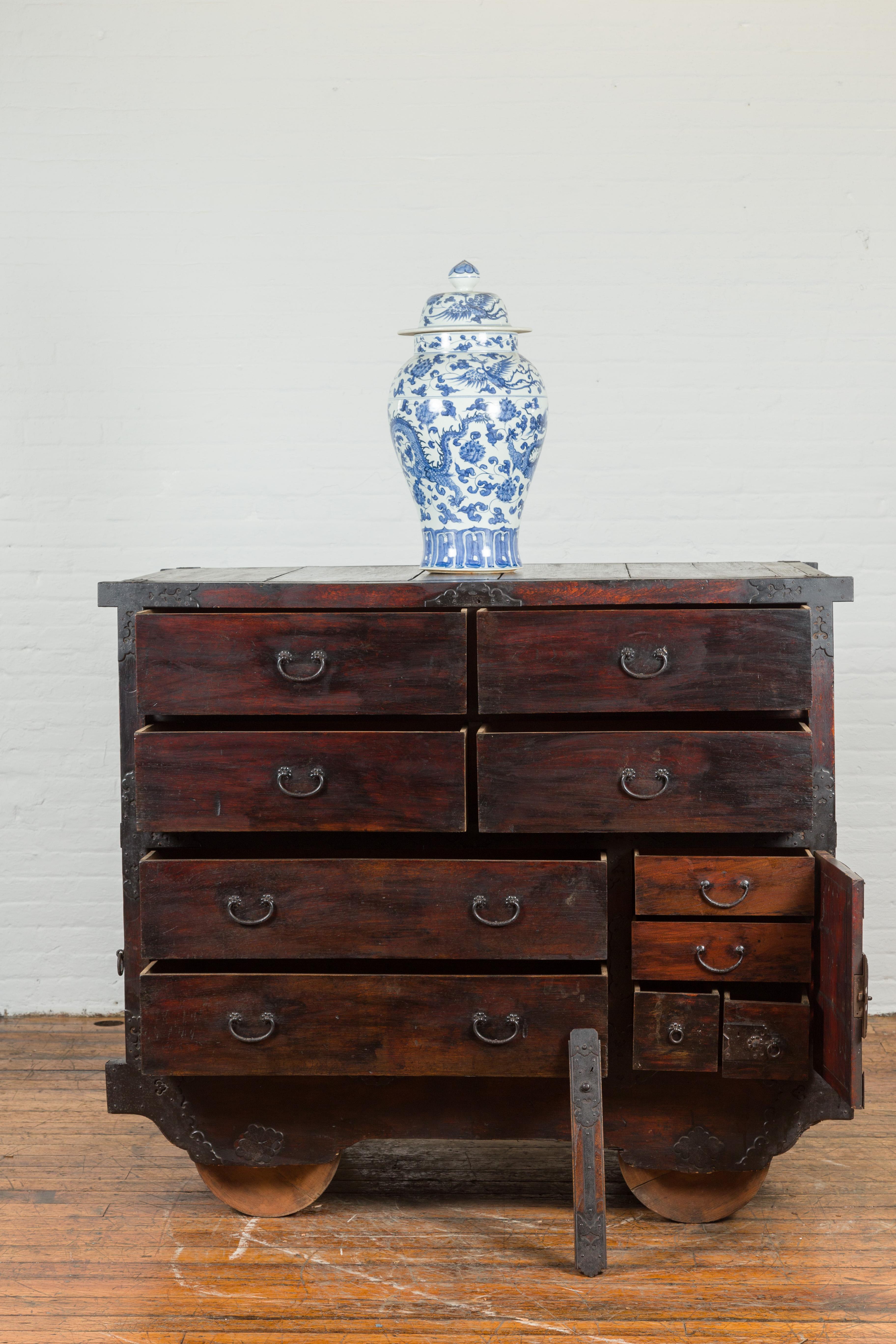 Japanese Meiji Period Late 19th Century Merchant's Chest with Safe on Wheels In Good Condition In Yonkers, NY