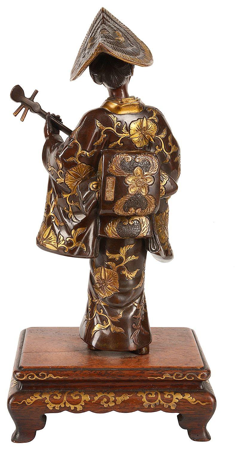 Japanese Meiji Period, Miyao Bronze Statue of a Musician In Good Condition For Sale In Brighton, Sussex