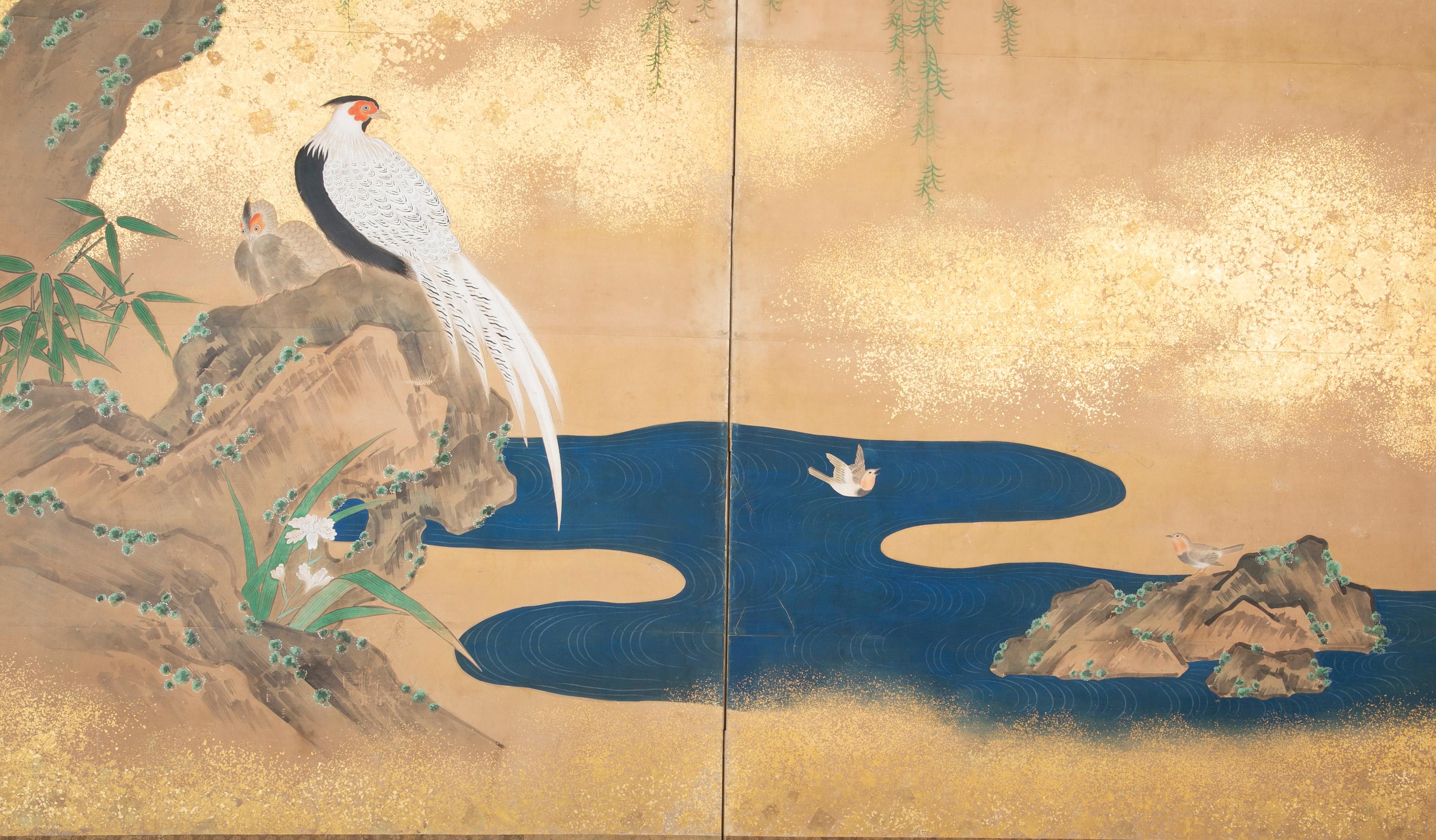 Japonais Paravent japonais peint de la période Meiji avec peinture à écailles d'or en vente