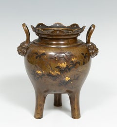 Japanese Meiji Period Patinated Bronze Tripod Vase or Incense Burner with Bird a