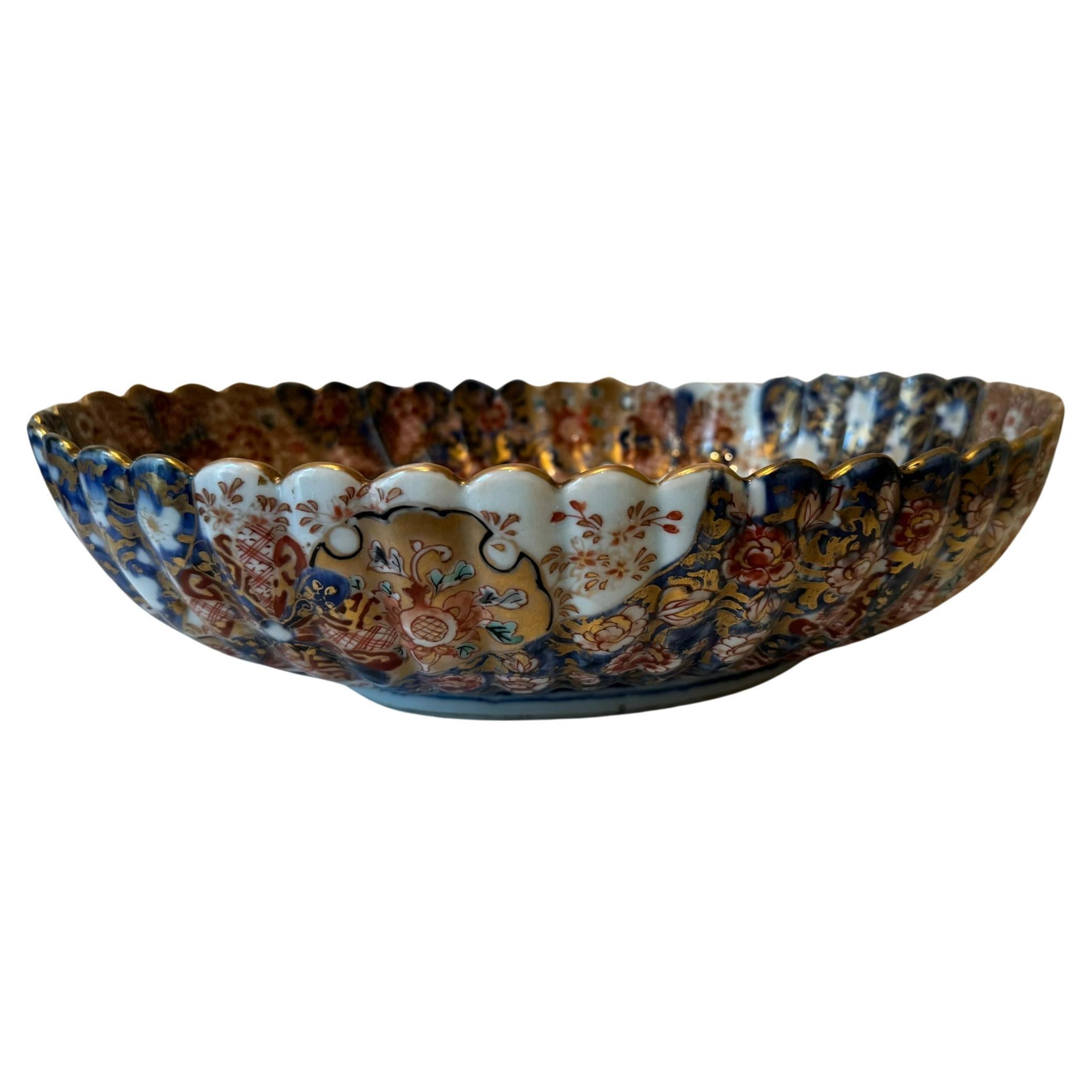 Japanese Meiji Period Red Blue Gold Porcelain Charger, circa 1860