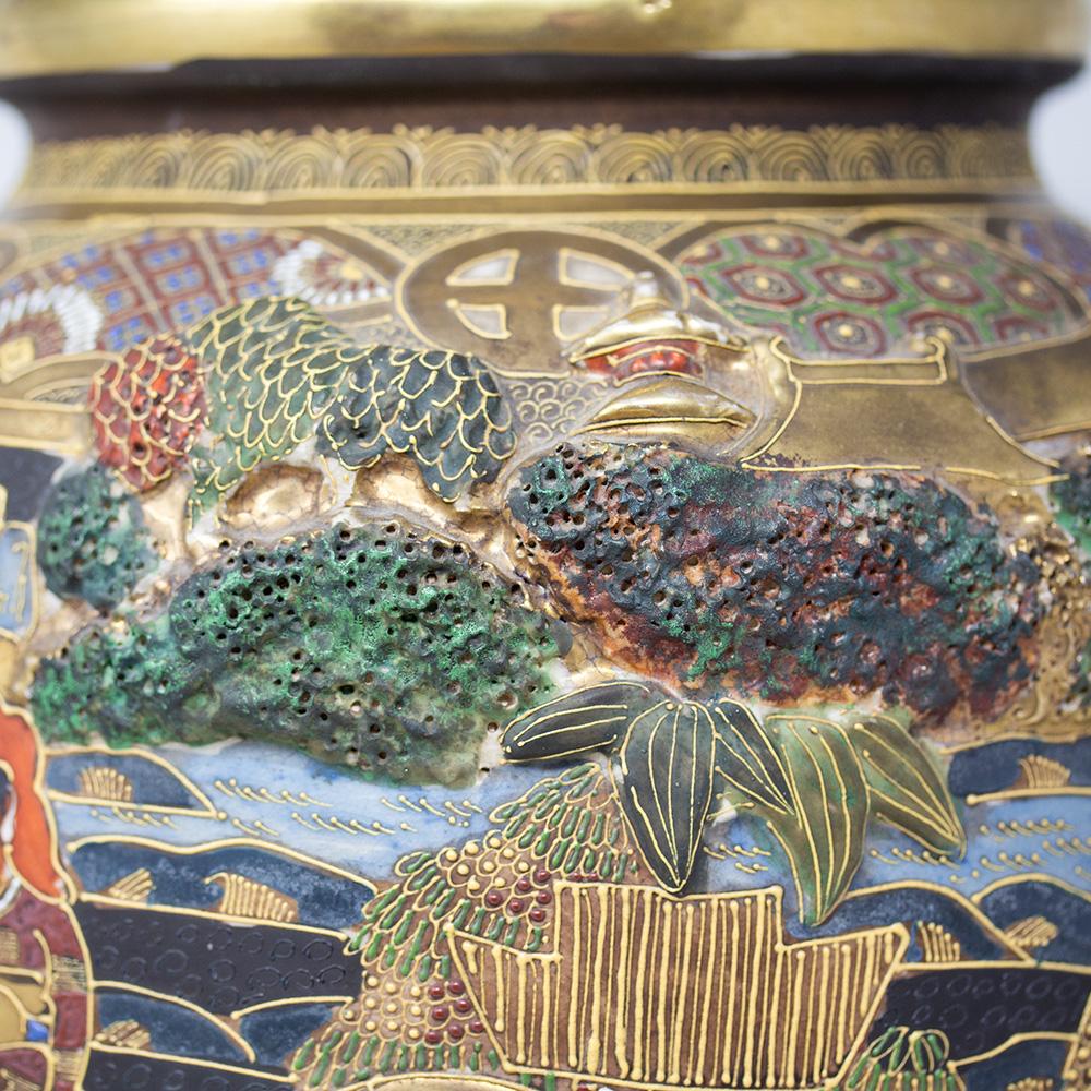 Japanese Meiji Period Satsuma Floor Vases For Sale 6