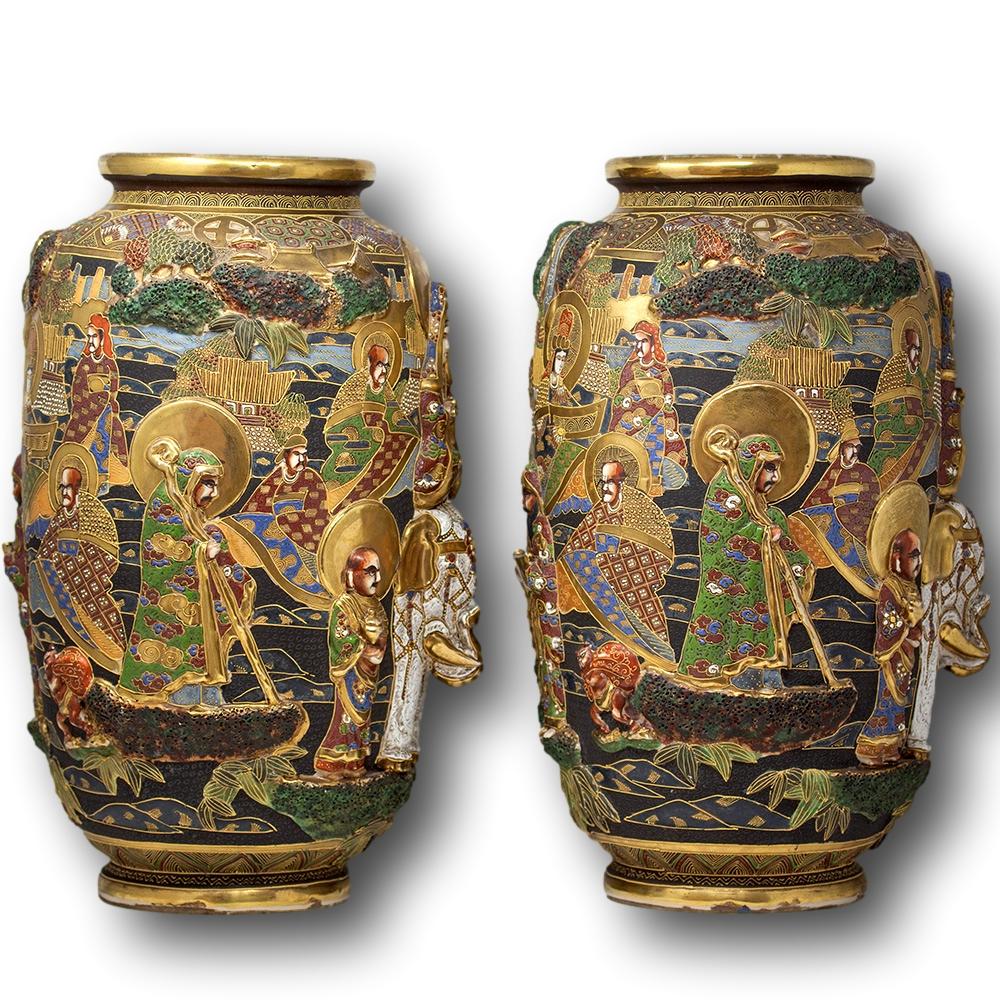 Japanese Meiji Period Satsuma Floor Vases In Good Condition In Newark, England