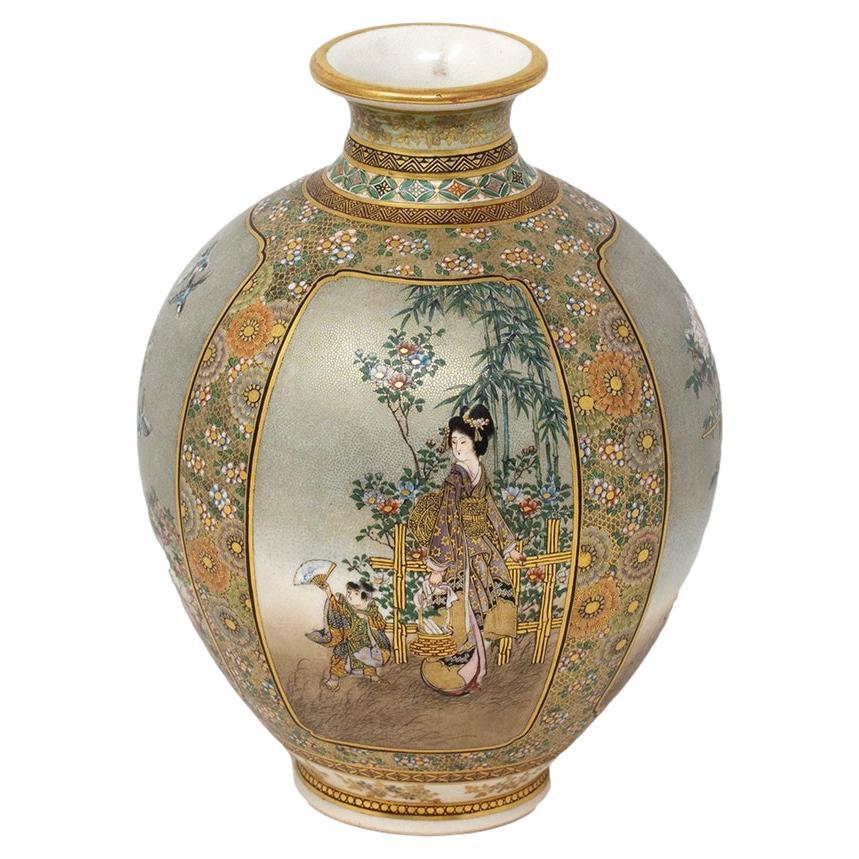 Vase Satsuma de la période Meiji japonaise par Kinkozan