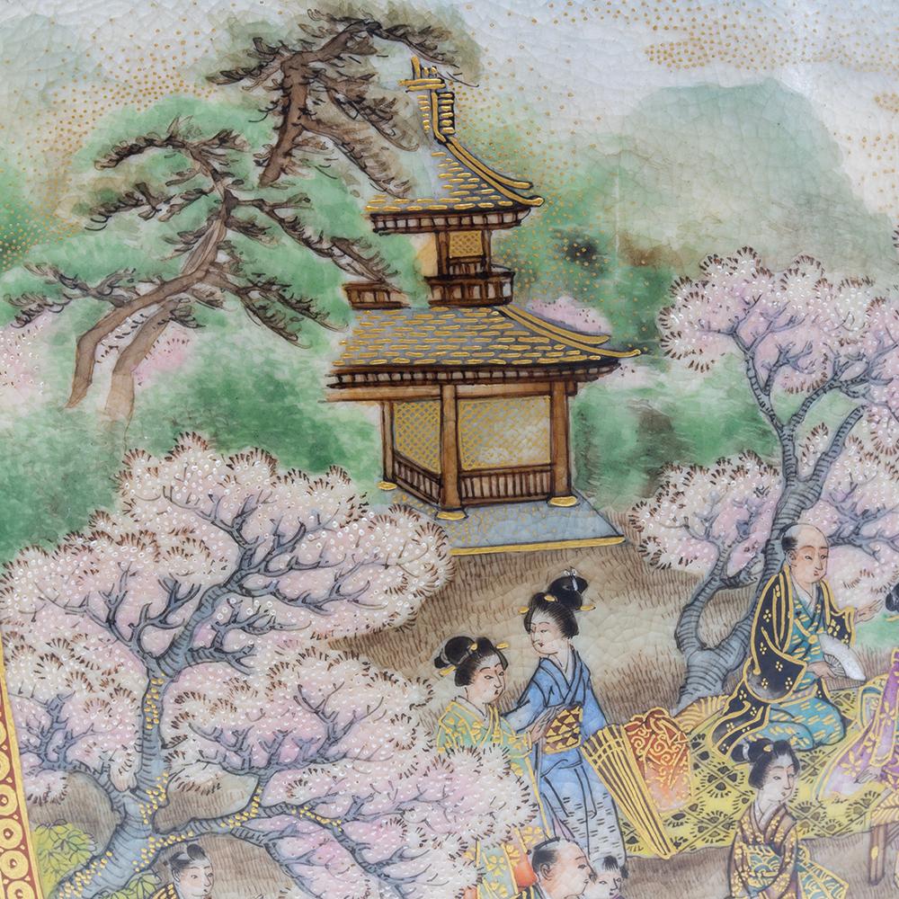 Vase Satsuma de la période Meiji peint par Ryozan pour la société Yasuda en vente 9