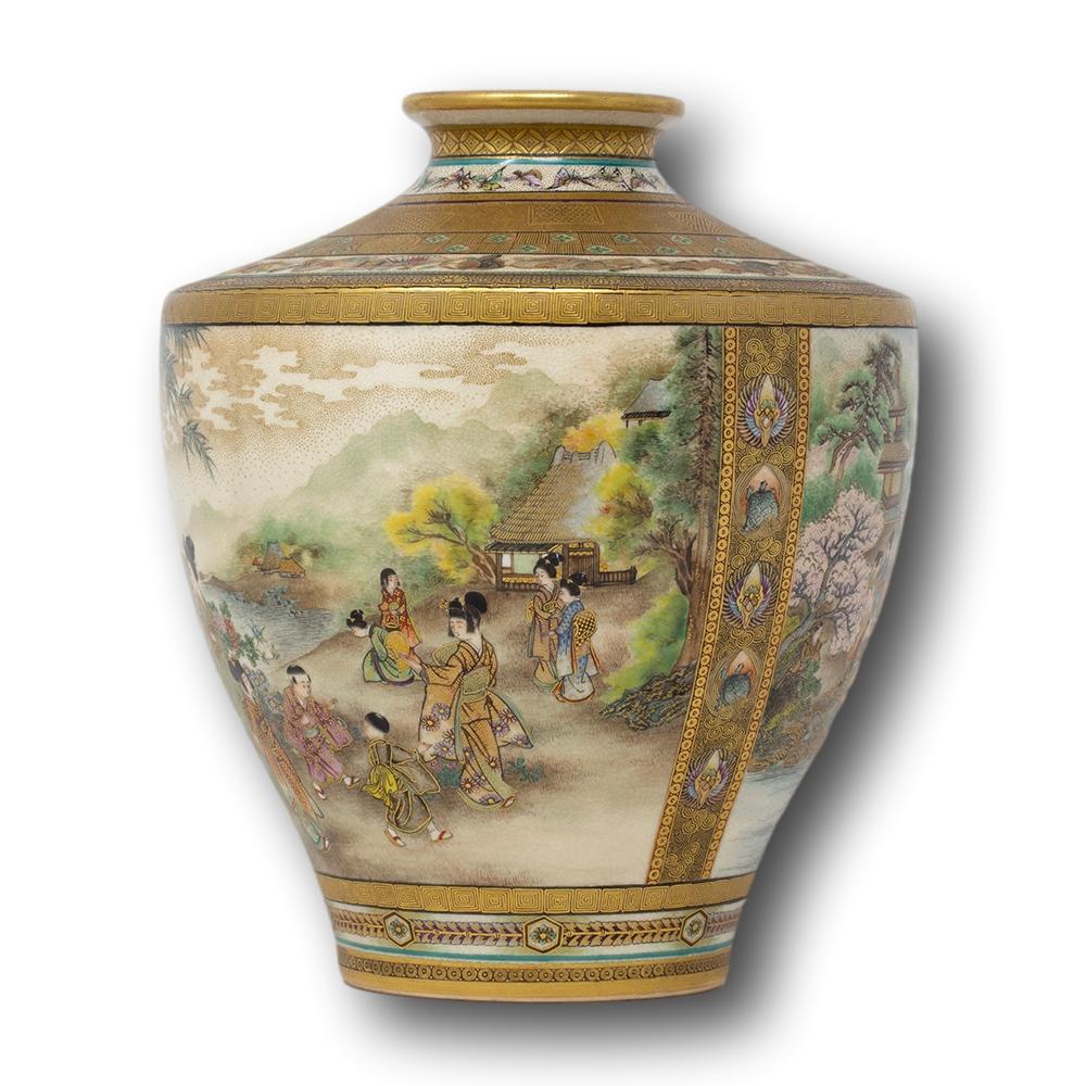 Hand-Crafted Japanese Meiji Period Satsuma Vase Painted by Ryozan for the Yasuda Company For Sale