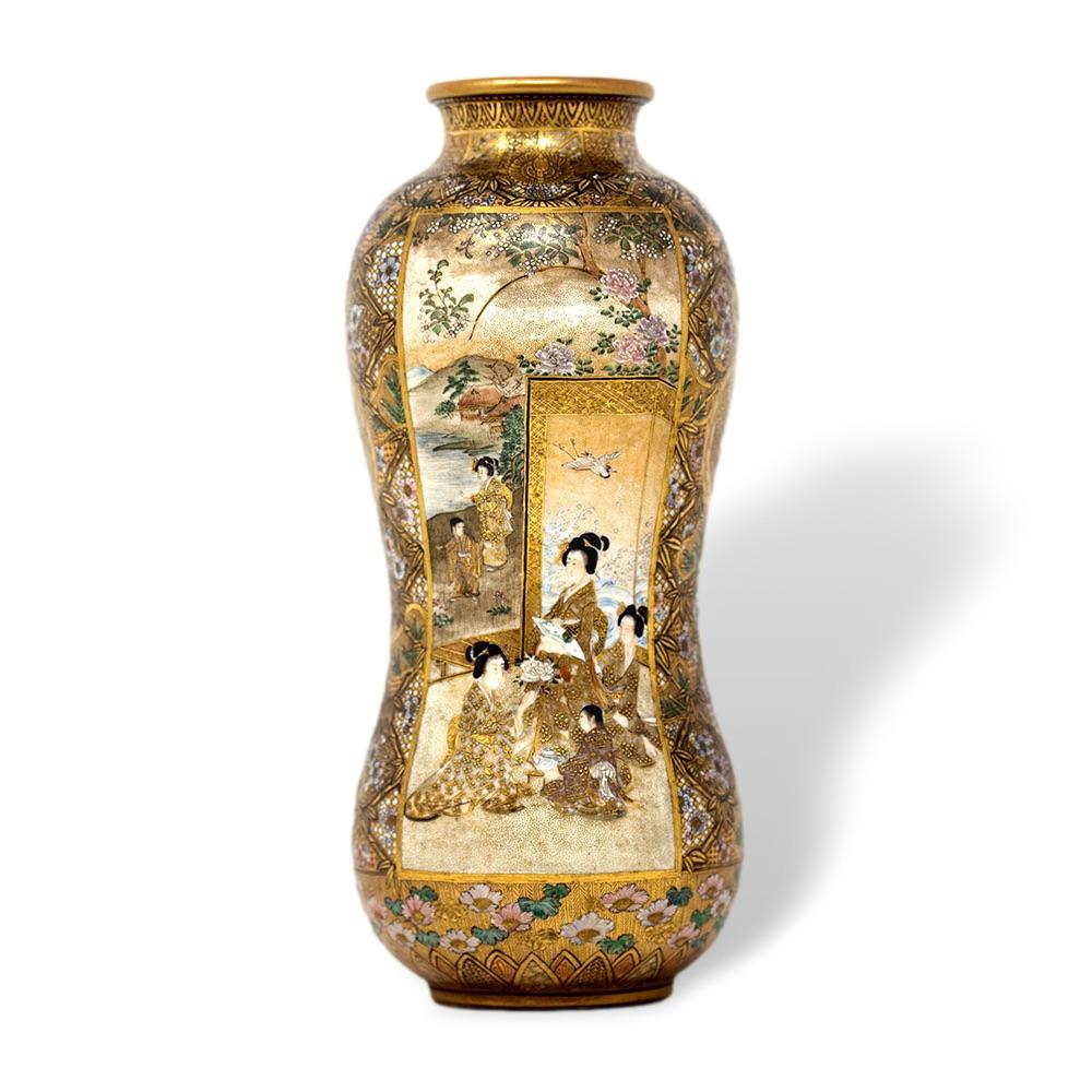 Japanese Meiji Period Satsuma Vase Unzan for the Yasuda Company In Good Condition In Newark, England