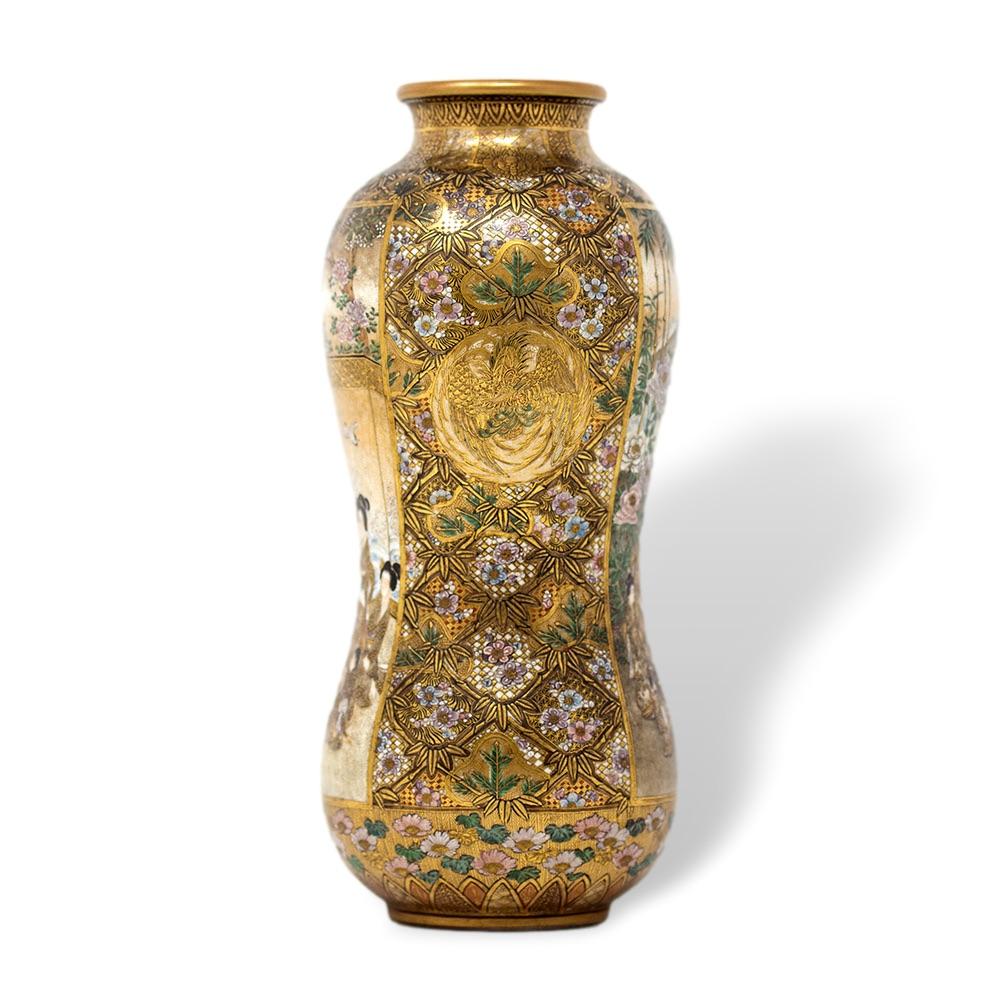 19th Century Japanese Meiji Period Satsuma Vase Unzan for the Yasuda Company