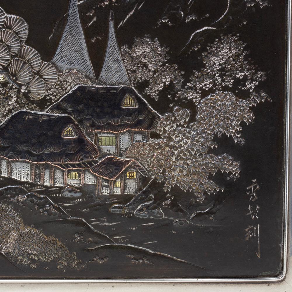 Caja Decorativa Japonesa para Puros de Plata y Metales Mixtos del Periodo Meiji de Hidekuni en venta 3