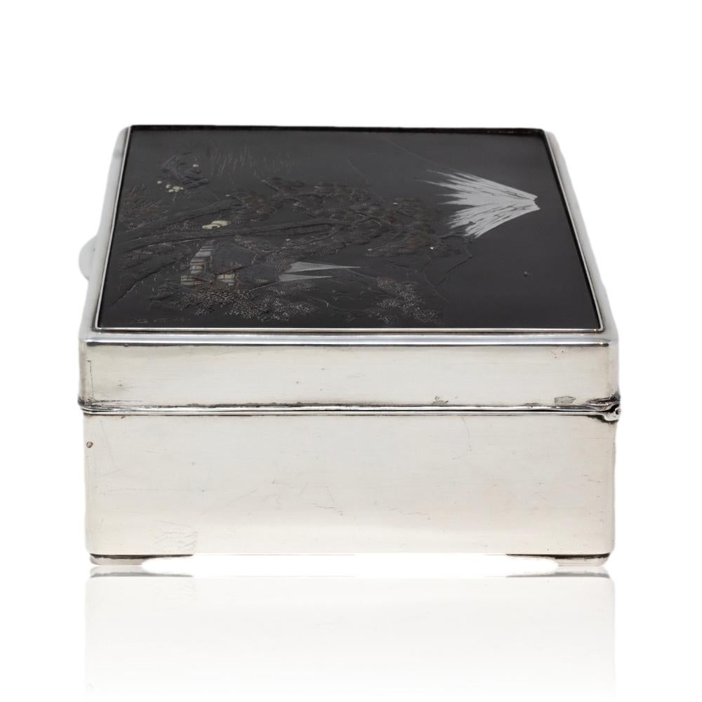 Caja Decorativa Japonesa para Puros de Plata y Metales Mixtos del Periodo Meiji de Hidekuni principios del siglo XX en venta