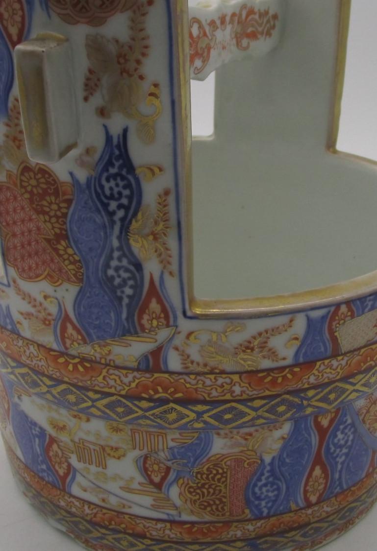 Hand-Painted Japanese Meiji Porcelain Water Bucket Vase, circa 1880 For Sale