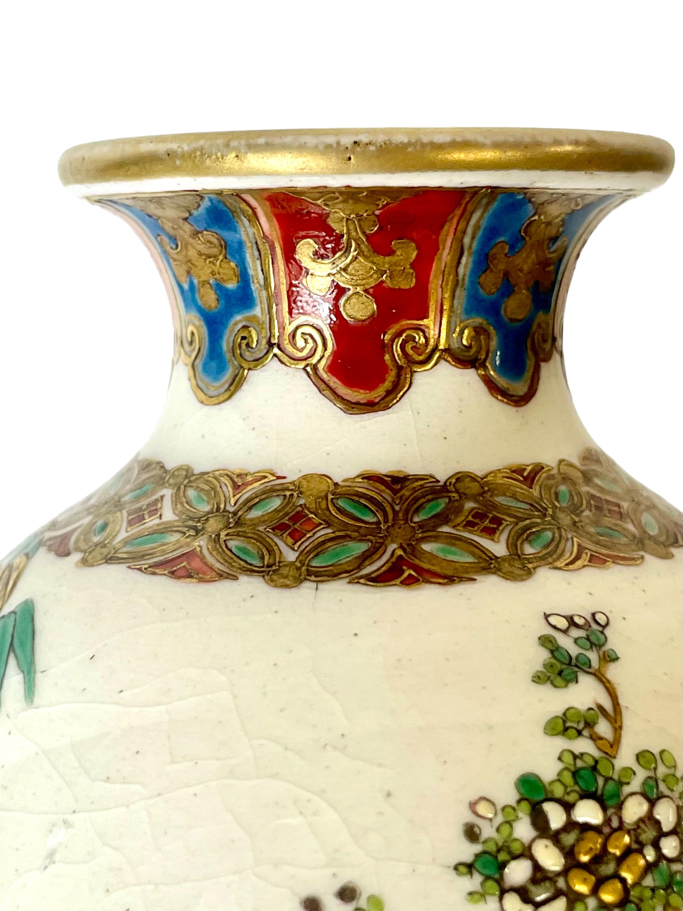 Antique Japanese Meiji Satsuma Painted Vase In Good Condition For Sale In LA CIOTAT, FR