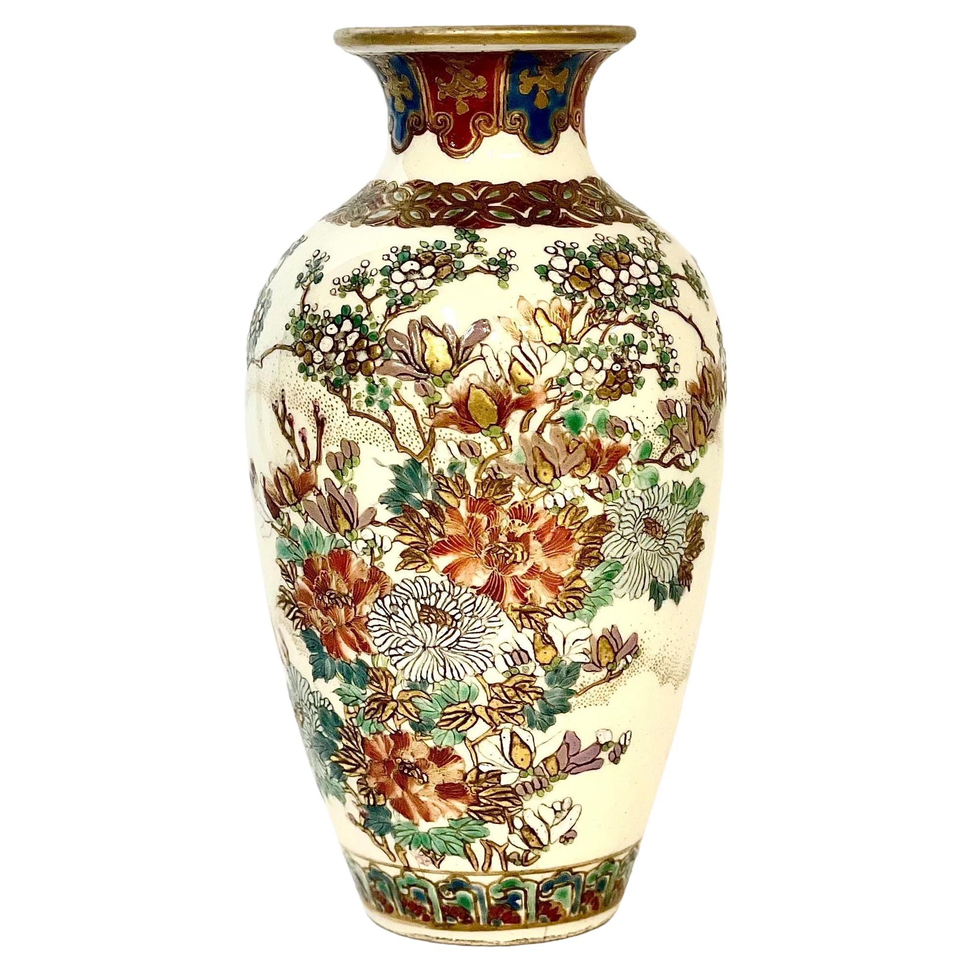 Vase japonais ancien peint Meiji Satsuma