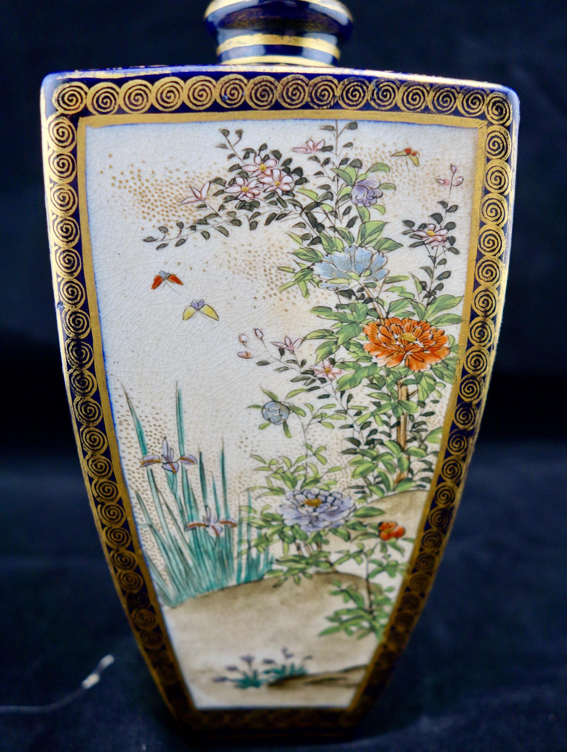 Japanese Meiji Satsuma Polygonal Vase In Good Condition For Sale In Gainesville, FL