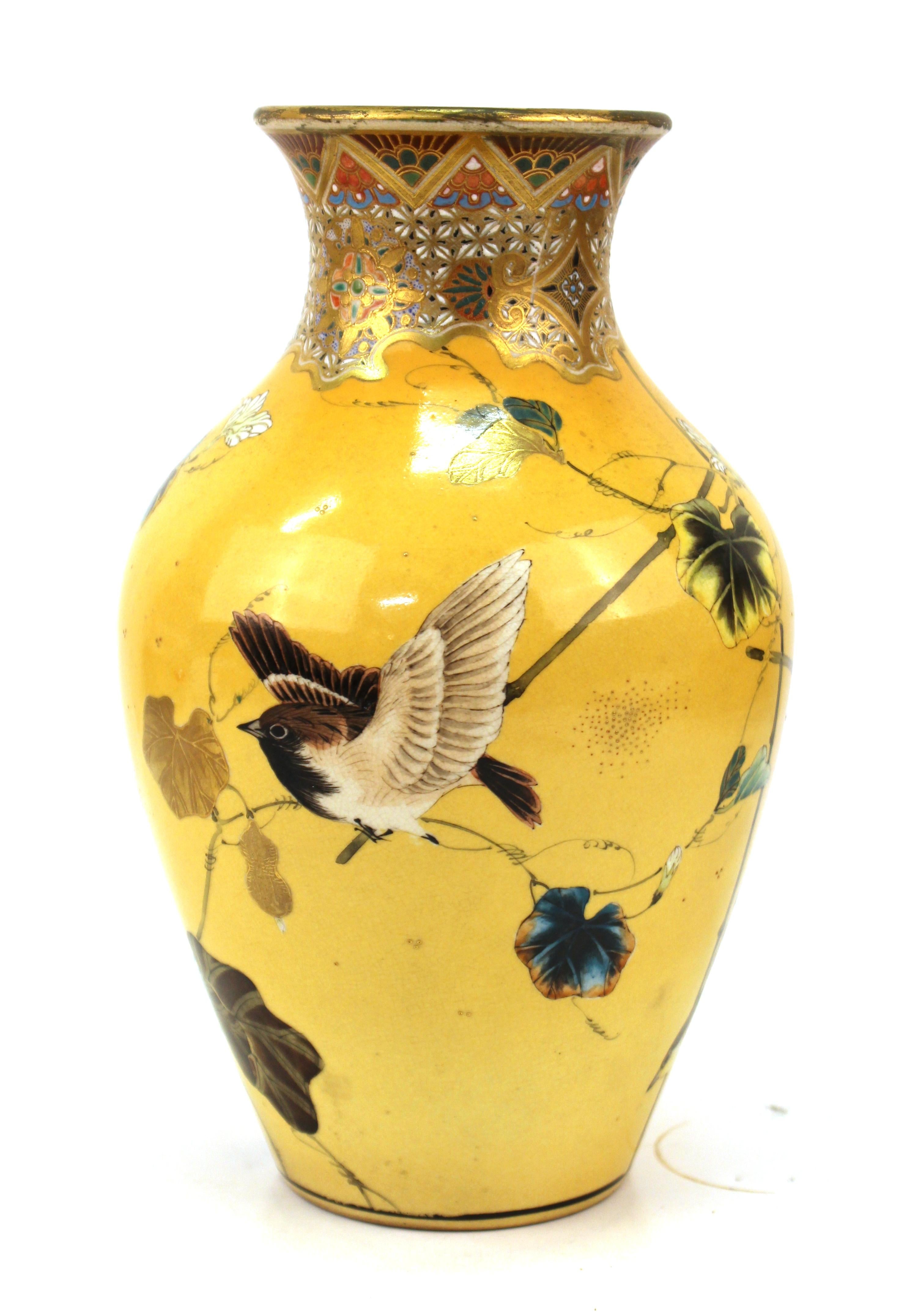 Japanese Meiji Satsuma Vase by Taizan Yohei With Enamel Decor by Kono Bairei In Good Condition In New York, NY