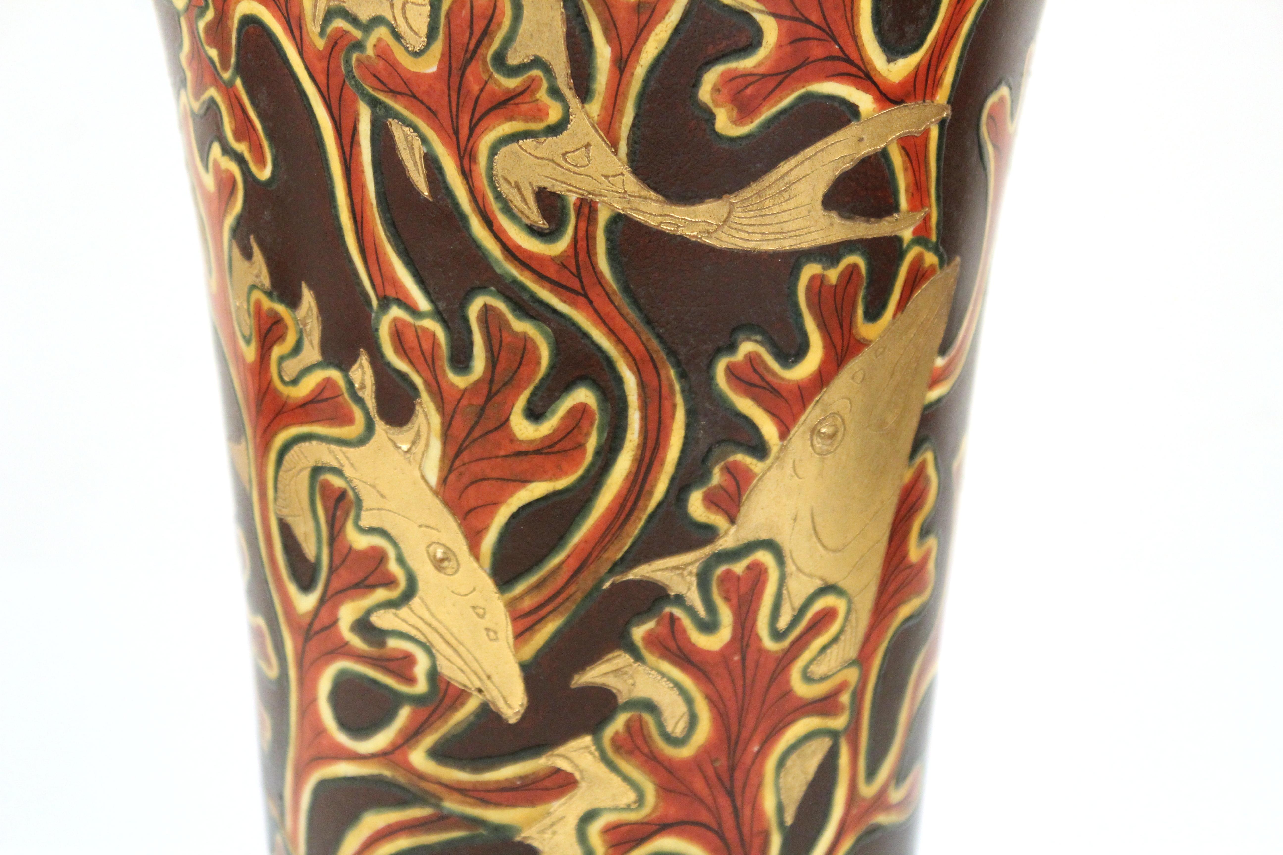 Japanese Meiji Satsuma Vase in Lacquered Porcelain with Golden Fish Motif In Good Condition In Astoria, NY