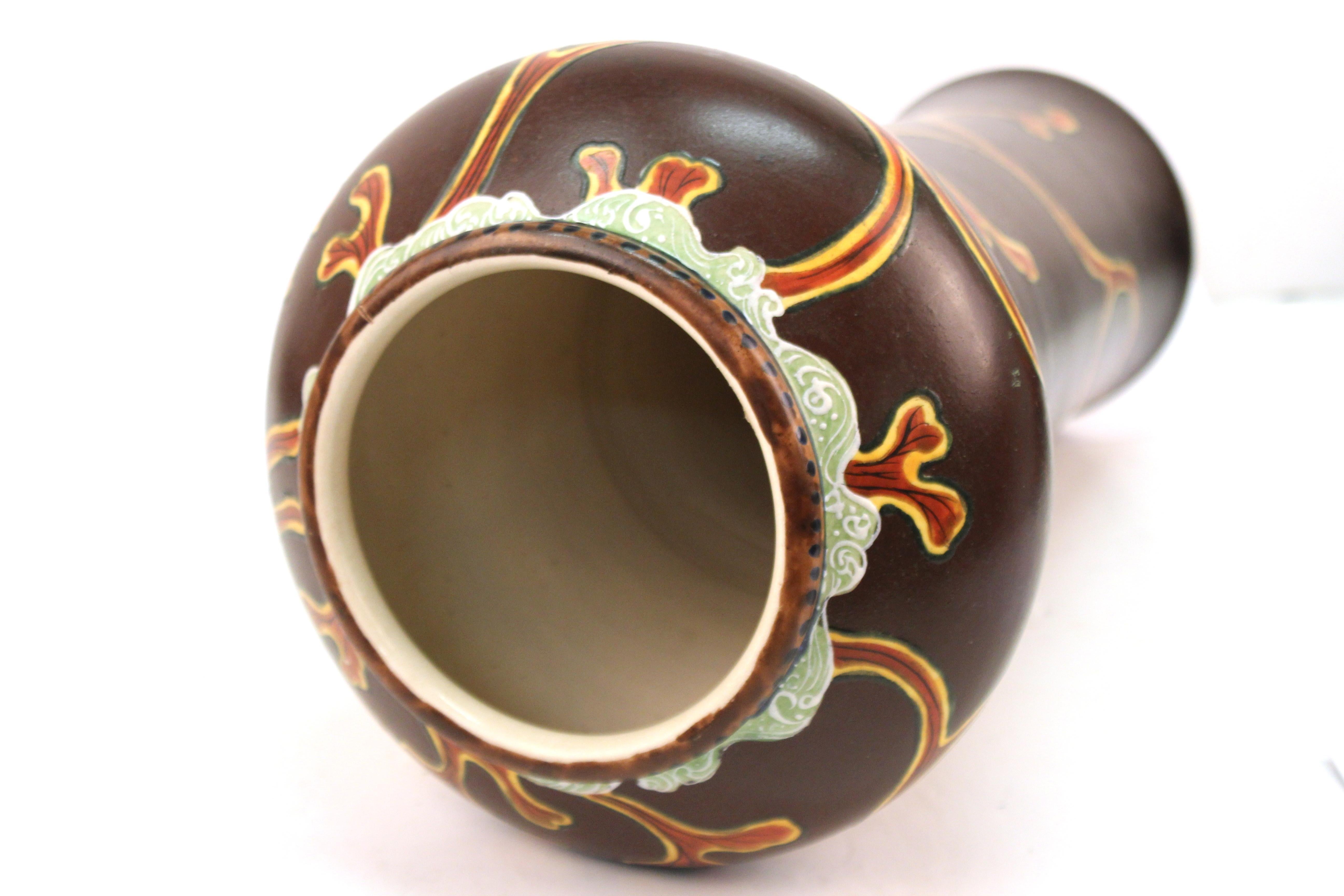 Japanese Meiji Satsuma Vase in Lacquered Porcelain with Golden Fish Motif 1