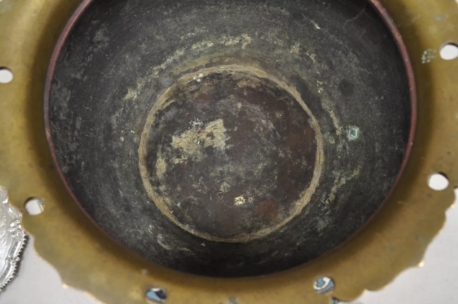 Japanese Meiji Style Cloisonné Champleve Enameled Bronze Jardiniere Planter Bowl In Good Condition For Sale In Philadelphia, PA