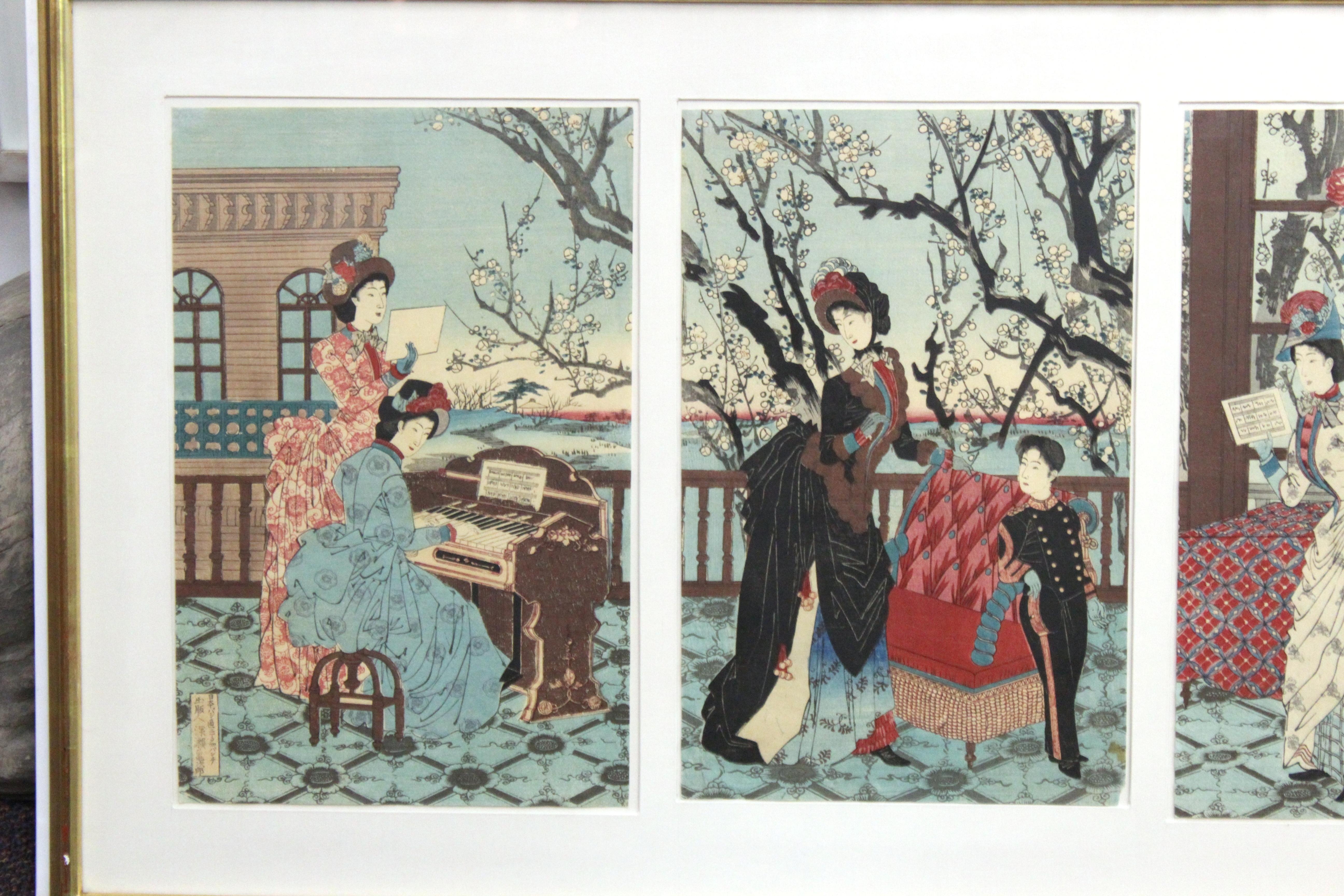 Japonais Triptyque japonais Meiji Toyohana Chikanobu imprimé de blocs de bois du jardin de prunier en vente