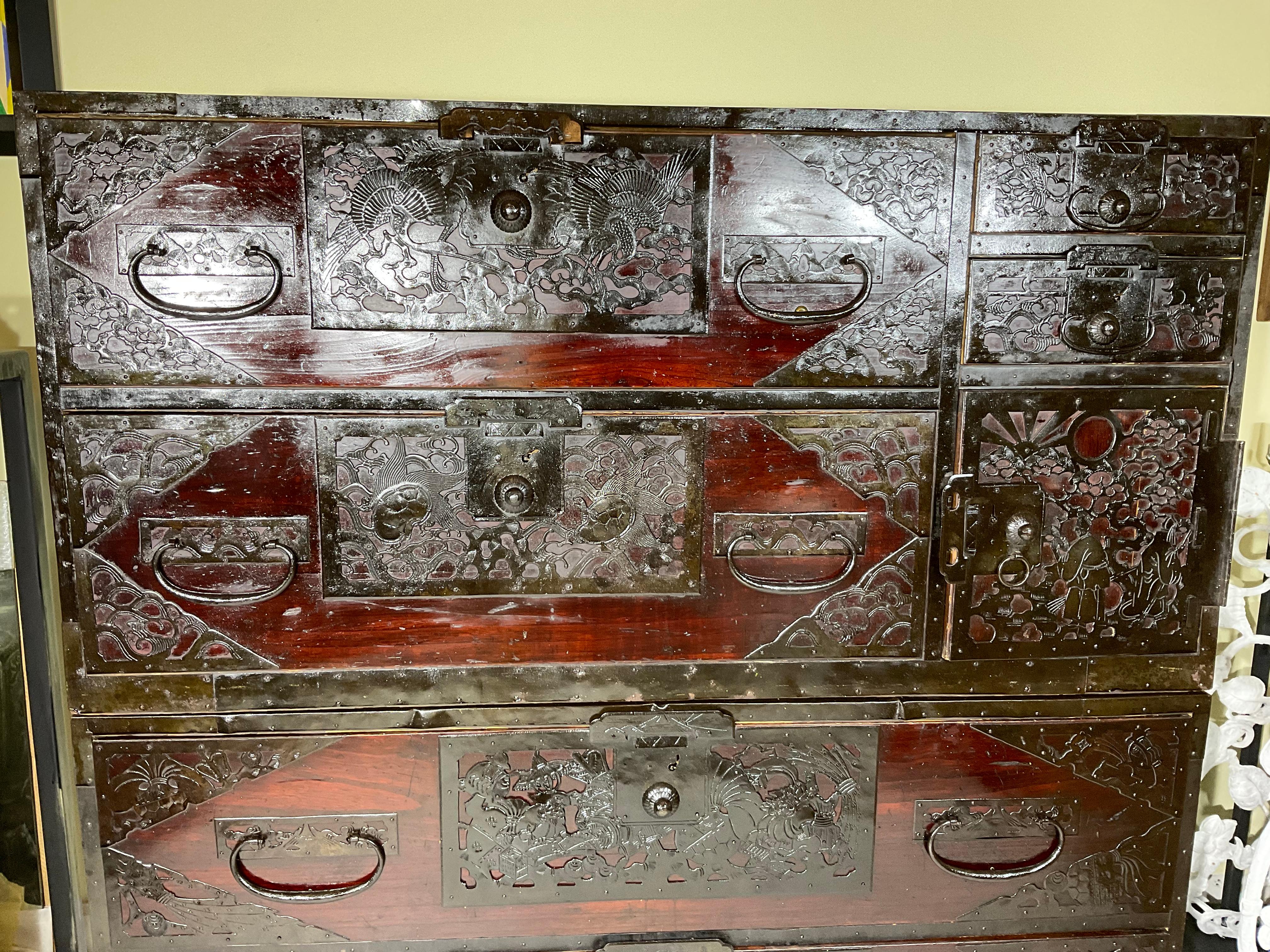 Japanese Meiji Two-Part Red Tansu Chest In Good Condition In Delray Beach, FL