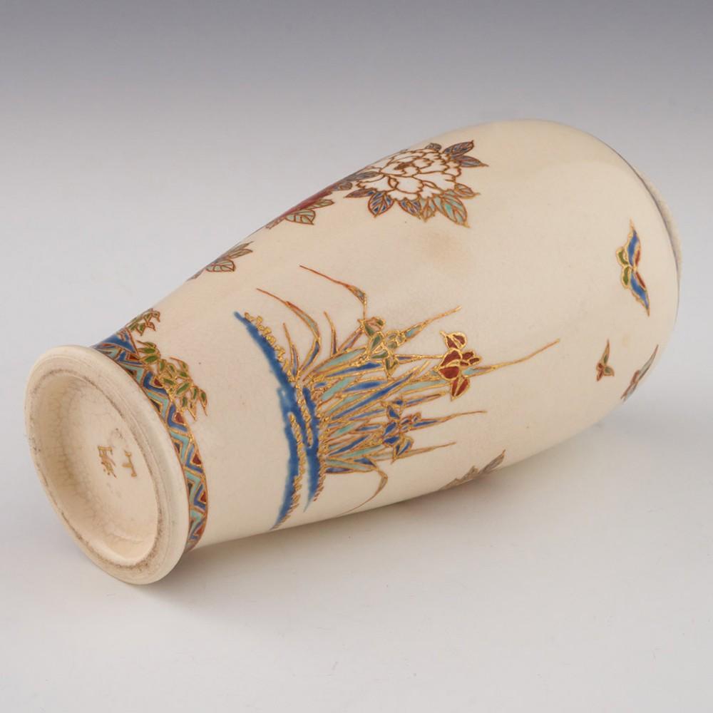 Porcelaine Vase japonais de la période Meji Satsuma vers 1885 en vente