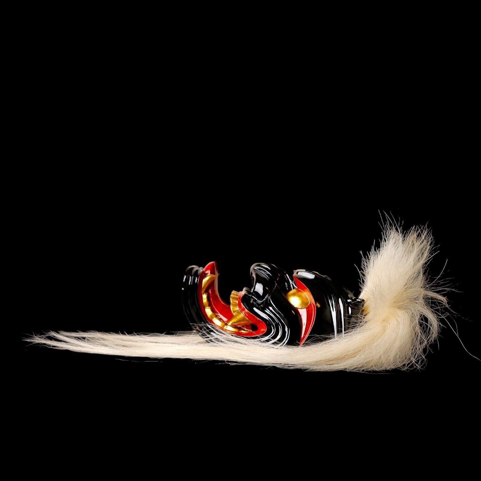 Japanische Menburyu-Maske: Fūryū-Charakter, signiert von Meisterschnitzer Kajiwara Ichiry (Handgeschnitzt) im Angebot