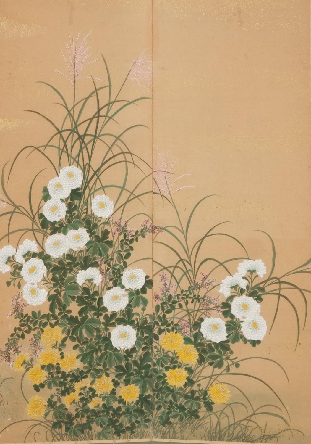 A delightful medium-size six-panel byôbu (folding screen) with a polychrome painting of puppies amidst a luscious flower garden. 
Various chrysanthemum flowers (kiku) in white, yellow-brown, pink. Surrounded by pampas grasses (susuki), blue morning
