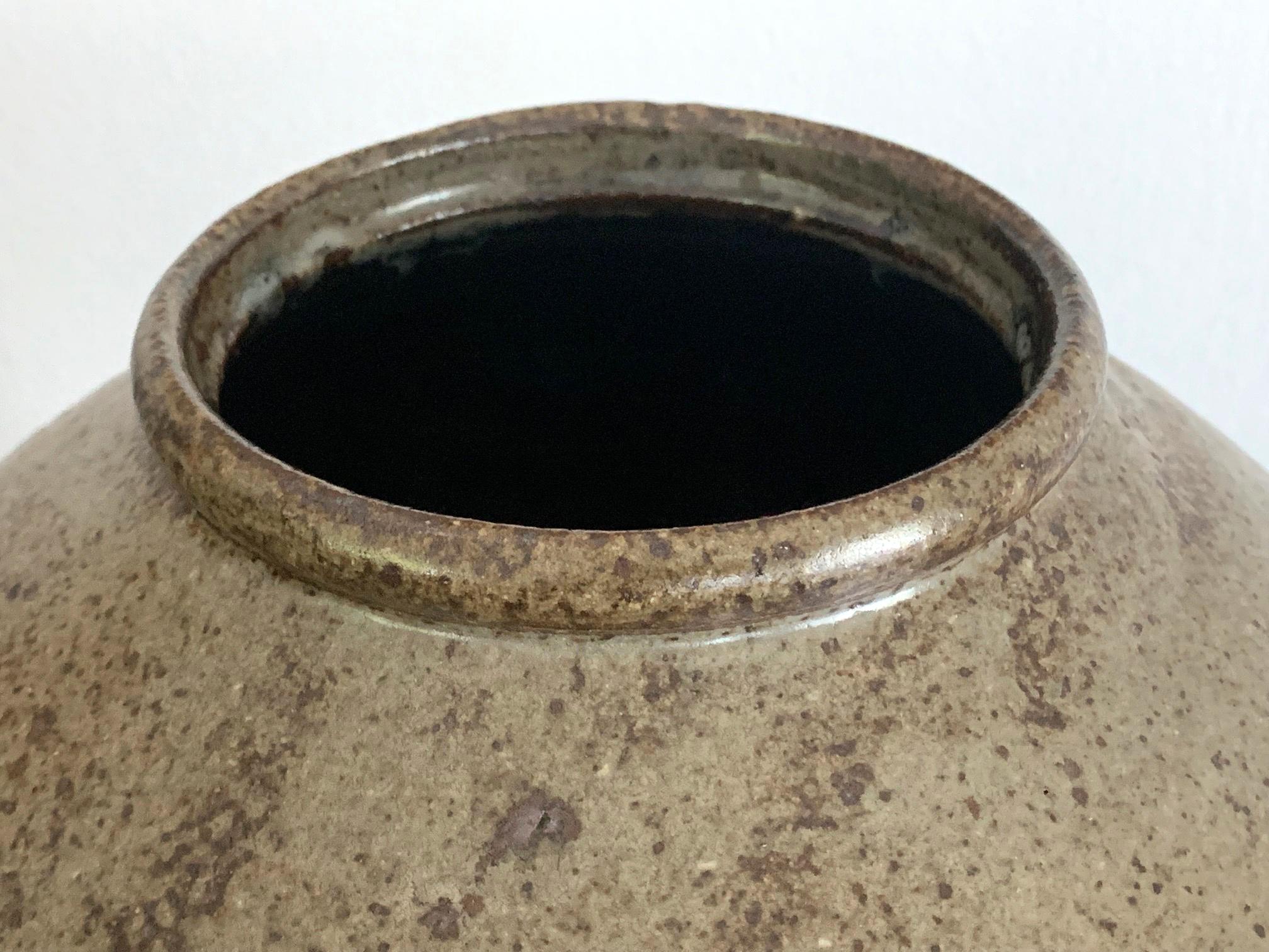 Modern Japanese Mingei Ceramic Jar Tatsuzo Shimaoka