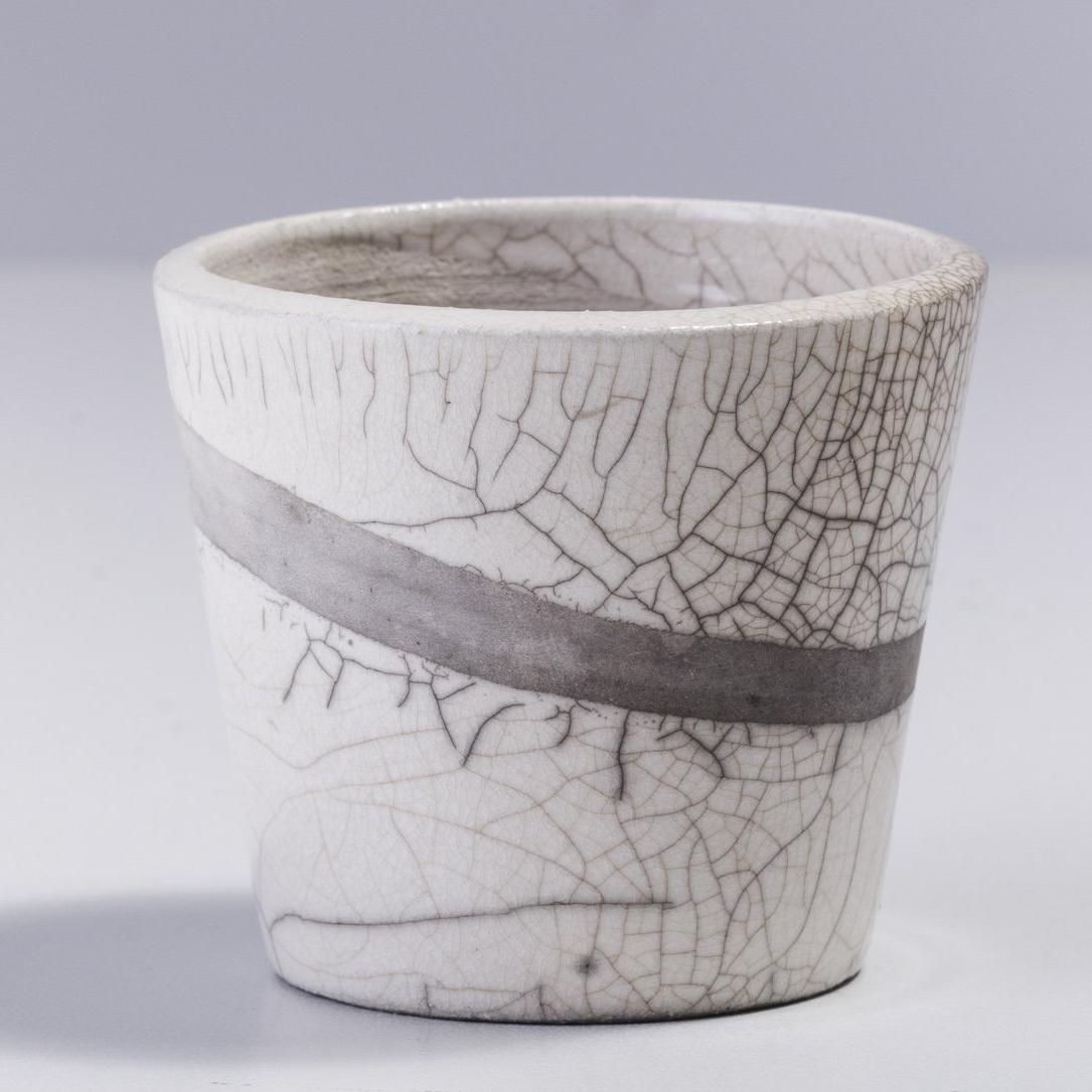 Contemporary Japanese Minimalistic LAAB 2 Fringe Chawan Bowls Raku Ceramics Crackle White For Sale